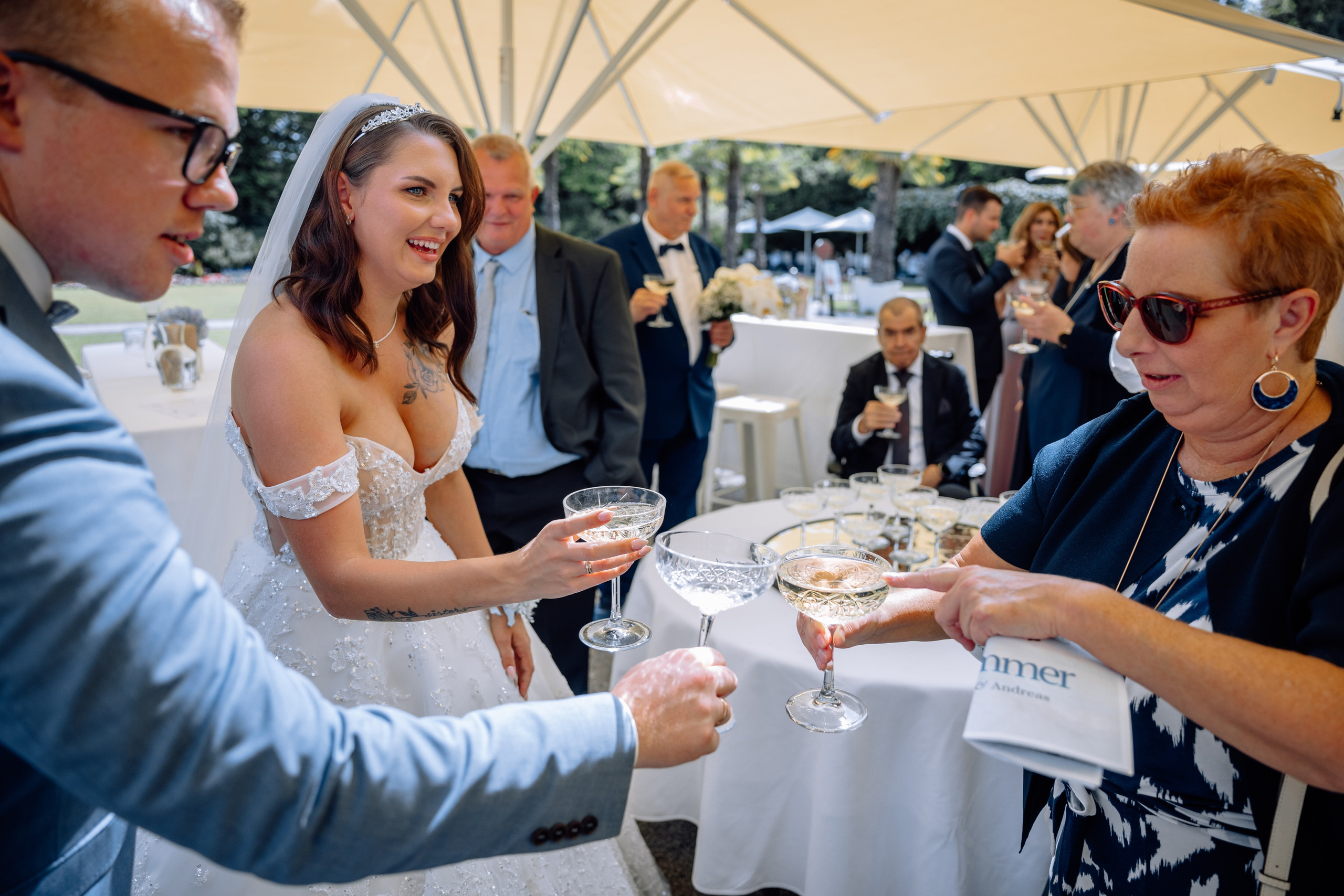 Hochzeit im Schlosscafé im Palmenhaus & Schloss Nymphenburg. Hochzeitsfotograf München Taufe Familienfotograf Tanja Mauke