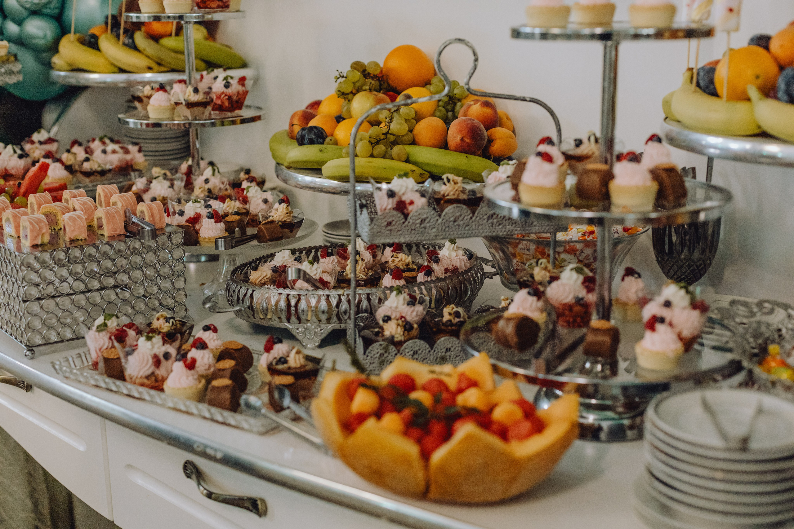 Cristi & Maria. Wedding & couple photographer from Romania Rut Vetan