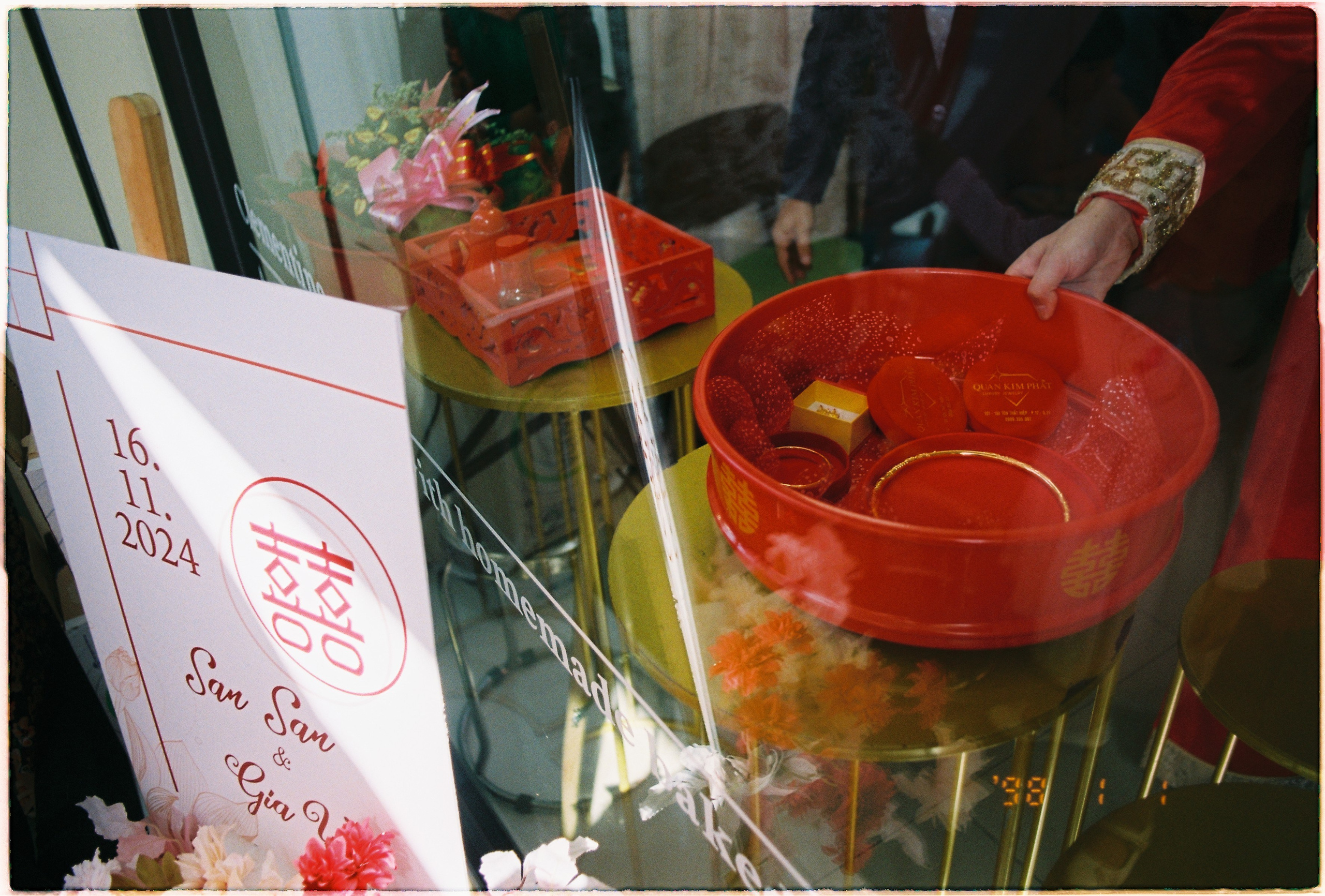 SAN SAN — GIA VỸ