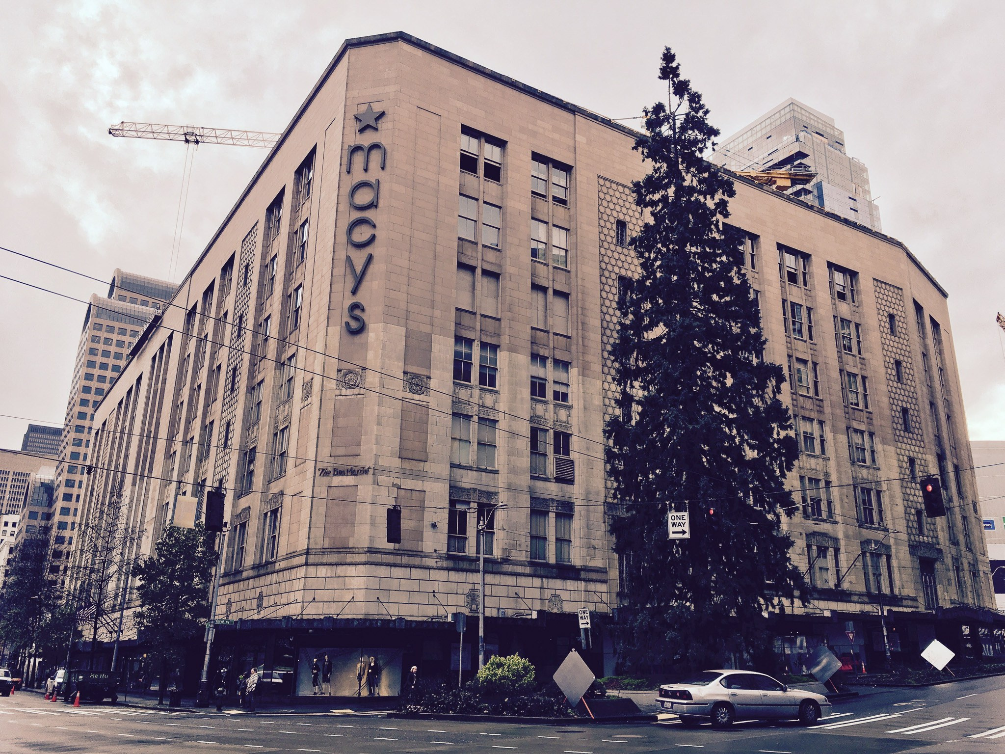 MOBILE PHOTO. UNRATED PHOTO