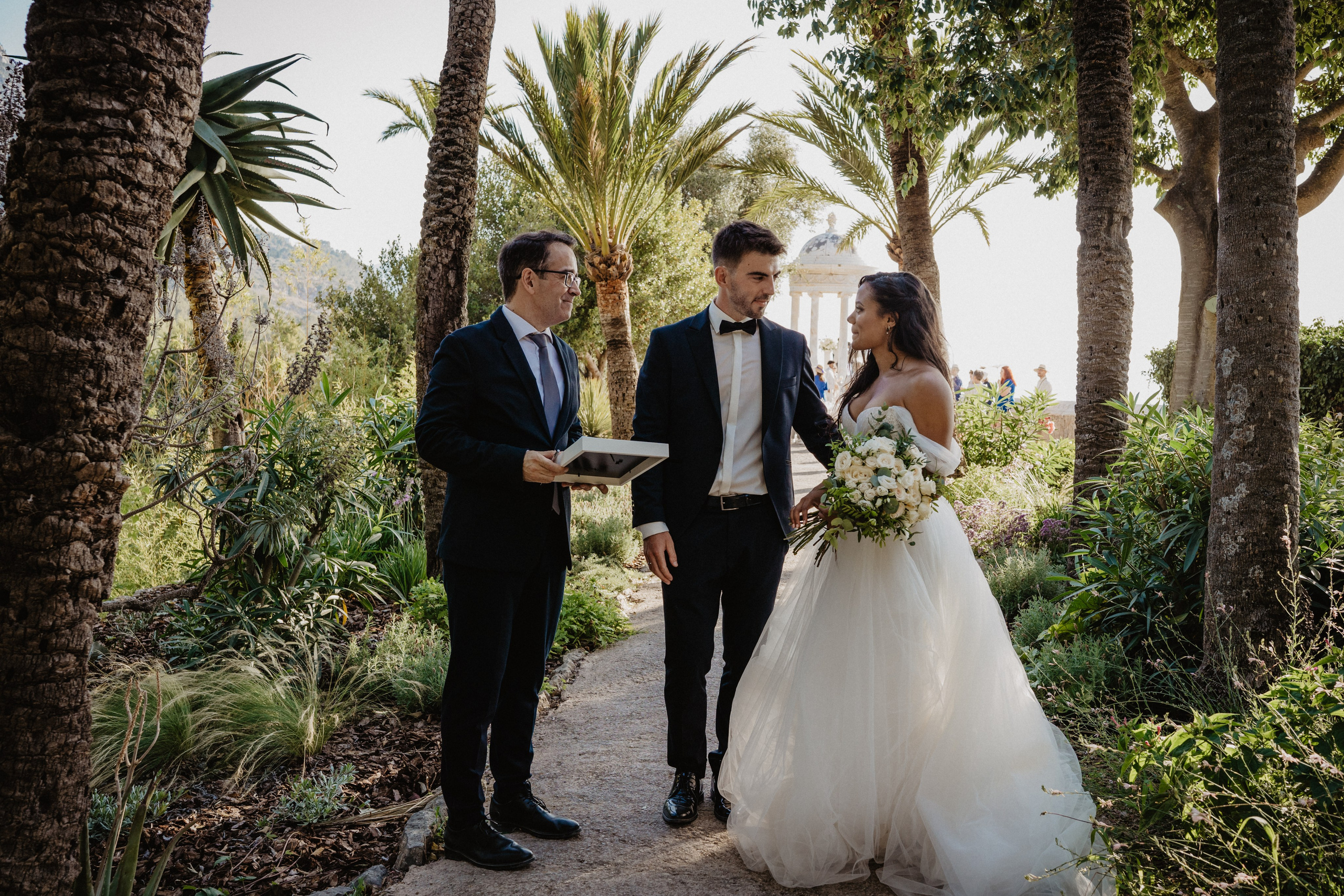 Wedding Ceremony in Son Marroig with Floriane et Timothee. Wedding Celebrant in Mallorca Iban Collin