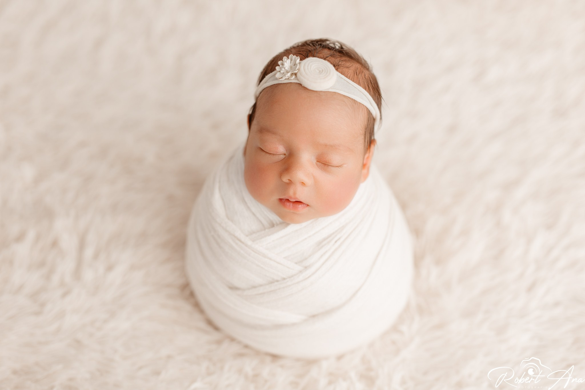 Studio Robert Ana Fotografie. Robert Blaj - Fotograf Nuntă Iași