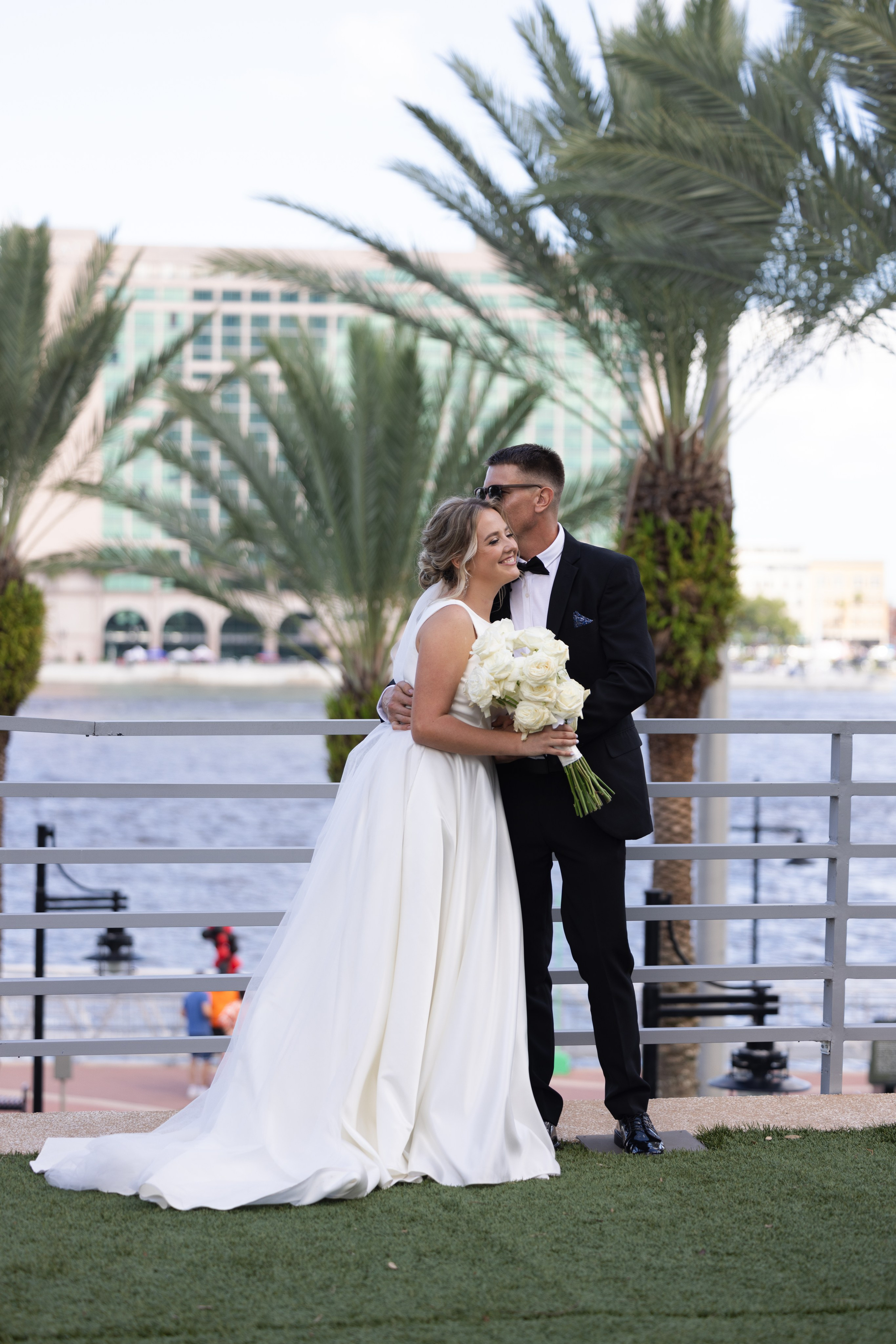 Wedding photography. Eikanmedia | Photographer and videographer capturing weddings, families, engagements, pregnancy & newborns | Vancouver, WA | USA