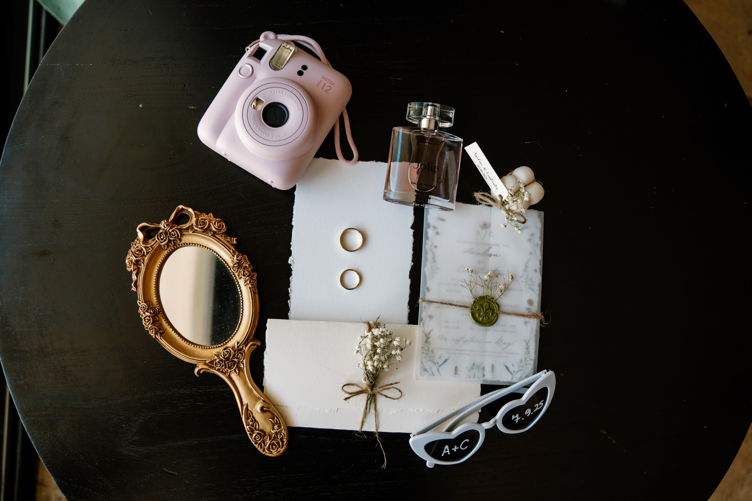 Analisa | Constantin. Gabrielacojocariu.com