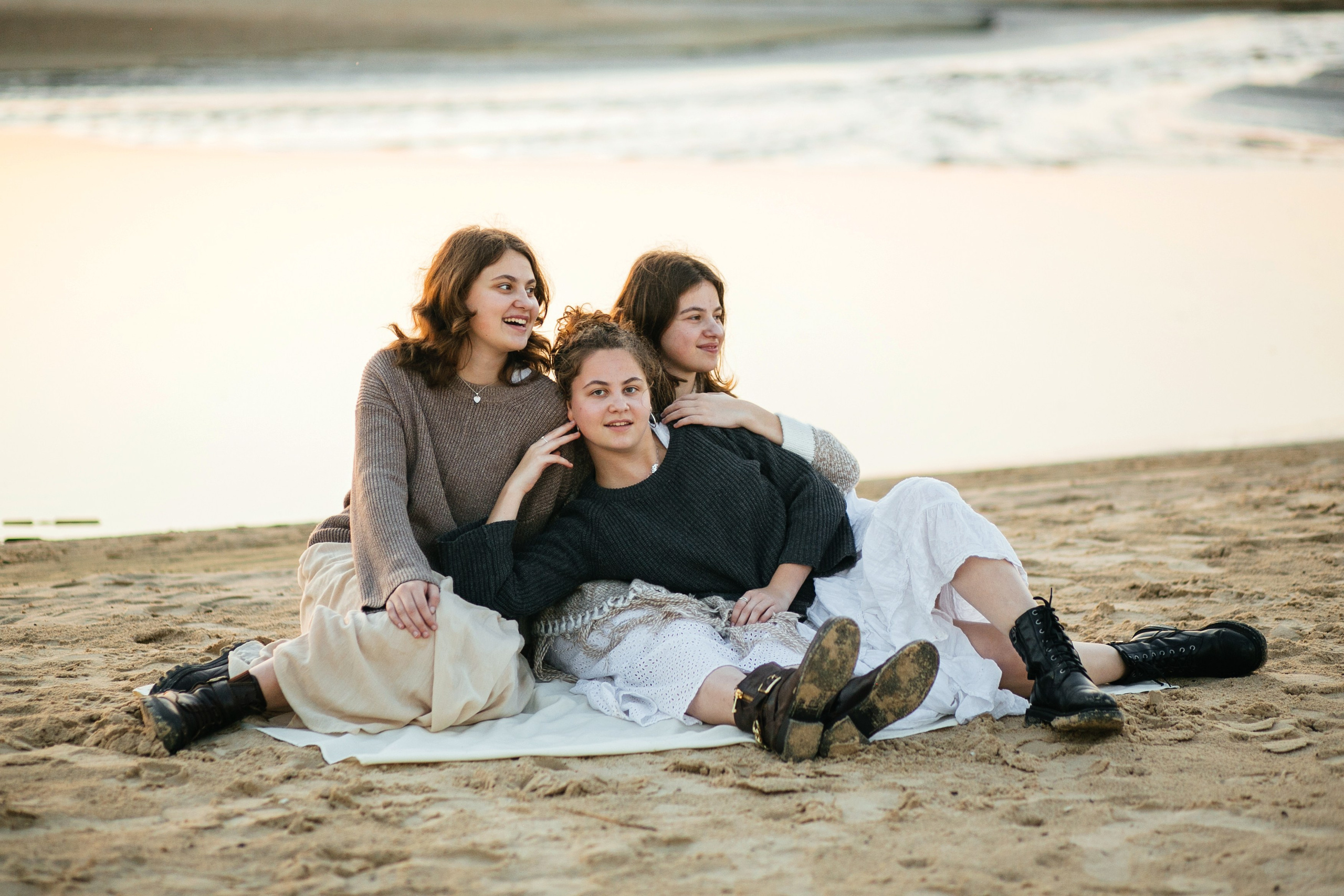 3 sisters Netanya. Family photographer in Israel