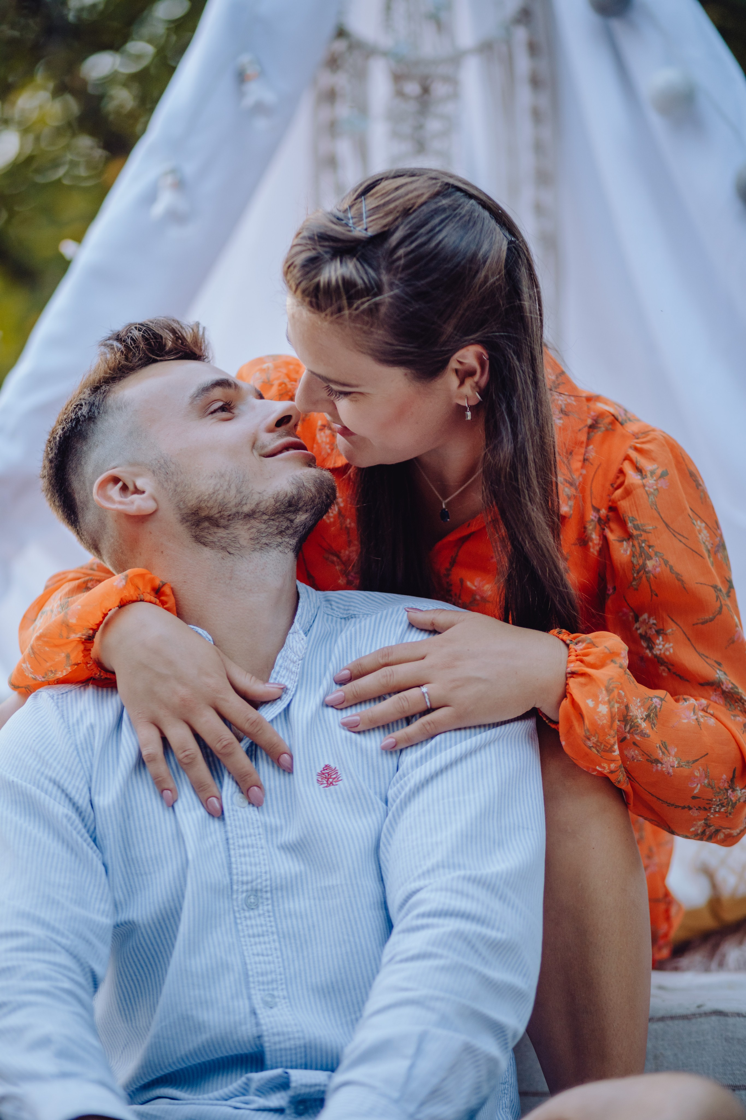 Bavo & Salina. Wedding & couple photographer from Romania Rut Vetan