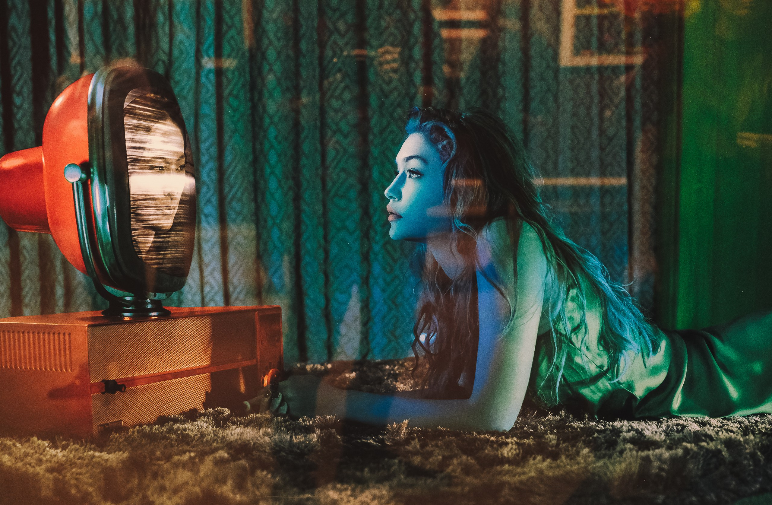 “Dreaming”, the 2019 Pirelli Calendar shot by Albert Watson