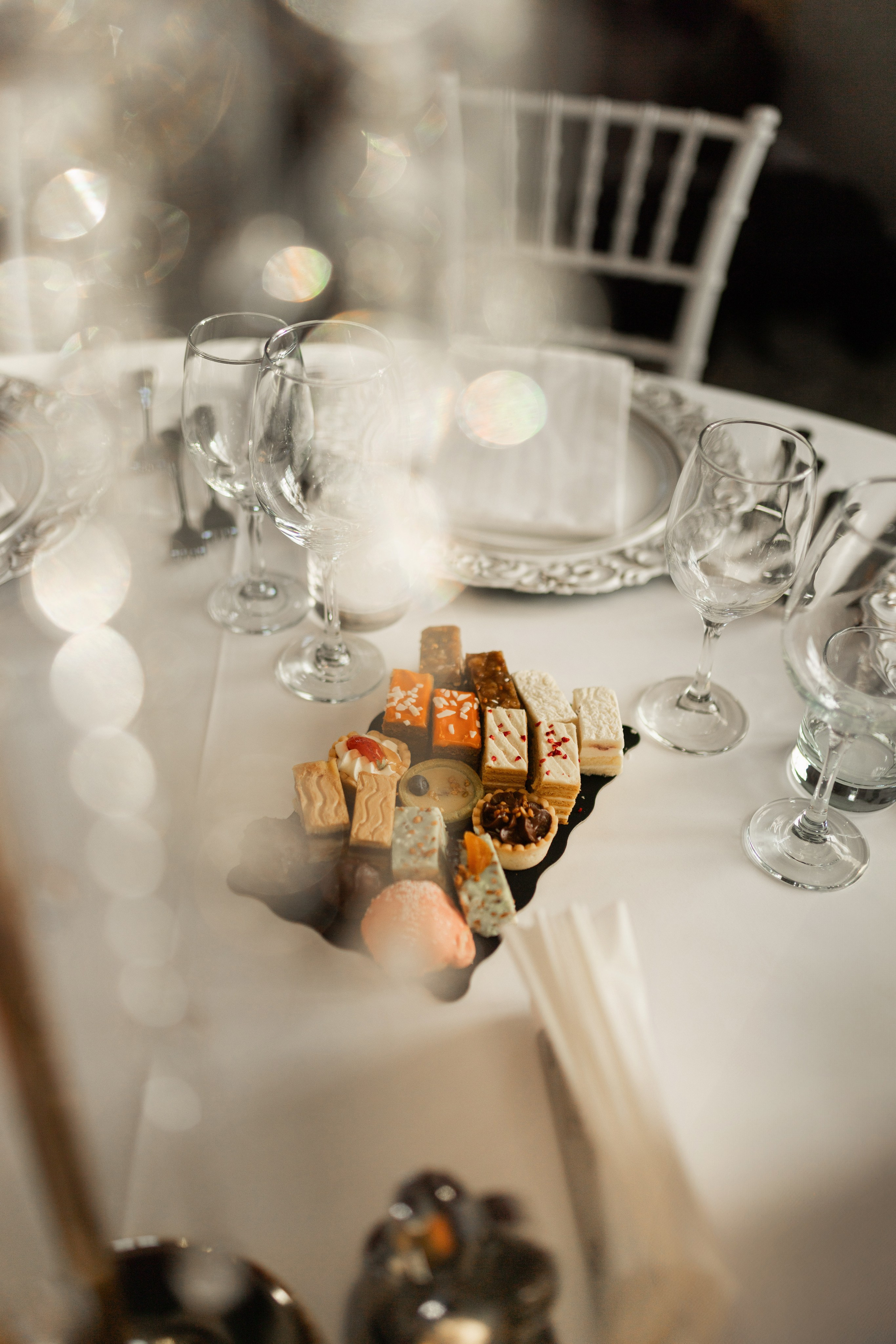 Ana-Maria & Bogdan. Vlad Aconstantinesei Photographer