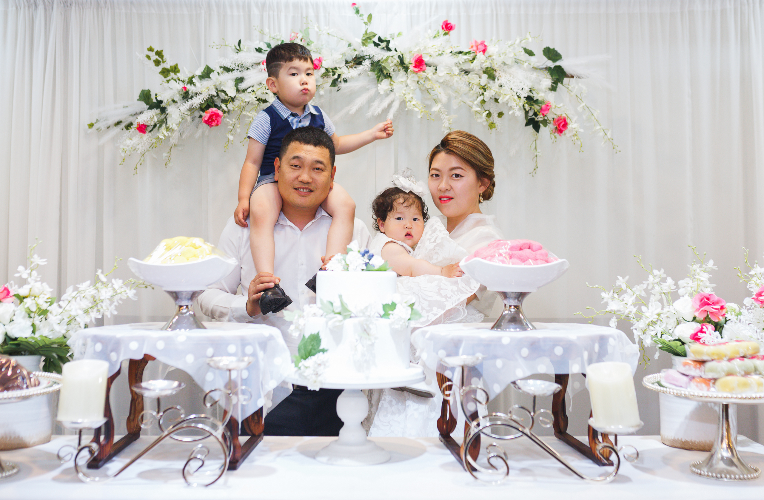 Amelia — 1 year. Portrait photographer in South Korea Olga Lian