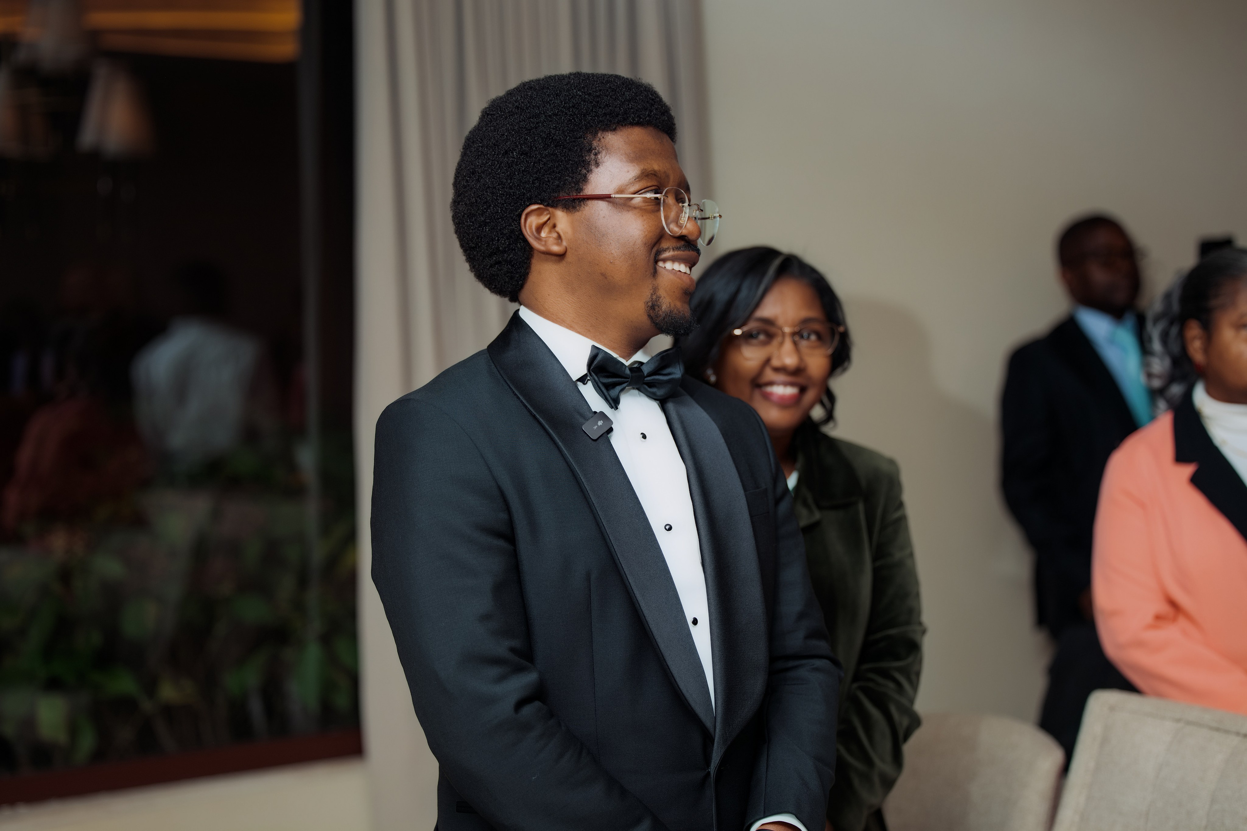 Nawik e Ethson. Fazemos o seu casamento ser lembrado por gerações