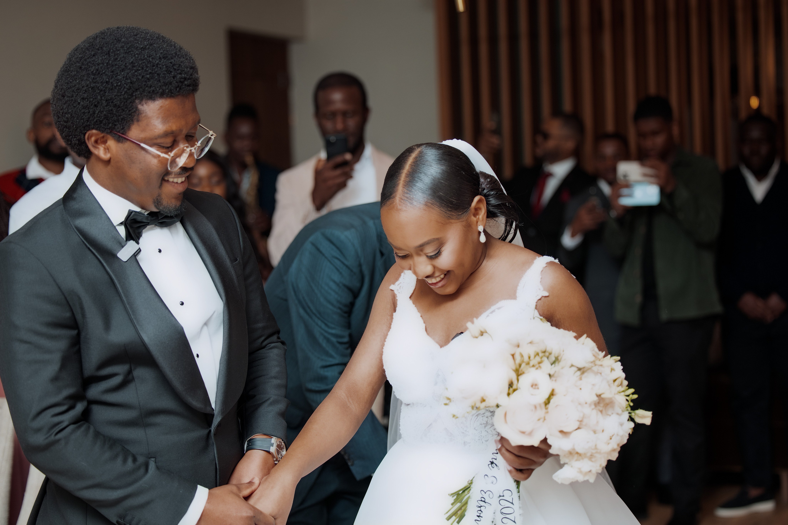 Nawik e Ethson. Fazemos o seu casamento ser lembrado por gerações