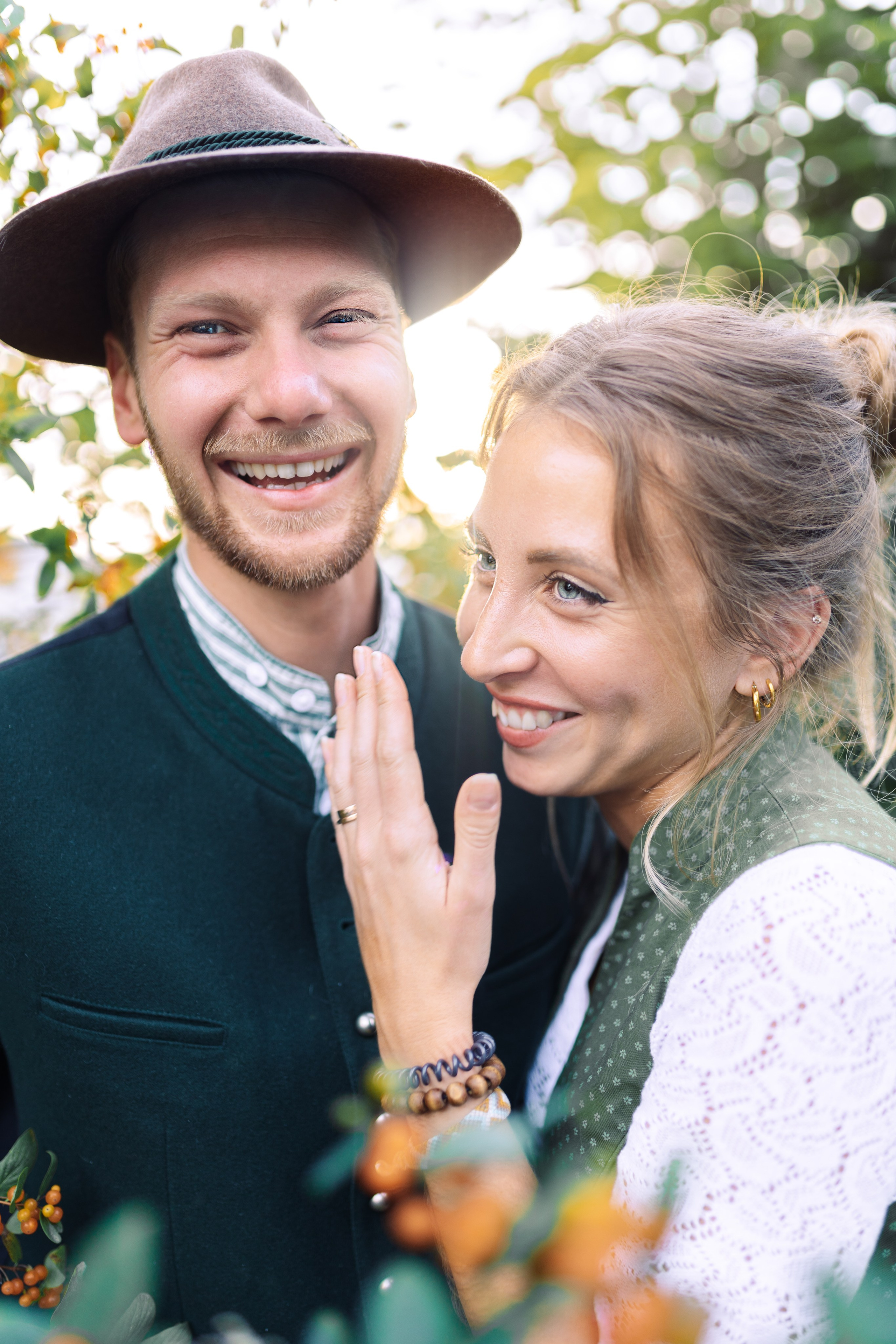 Selina & Conny. GoldenHourStory