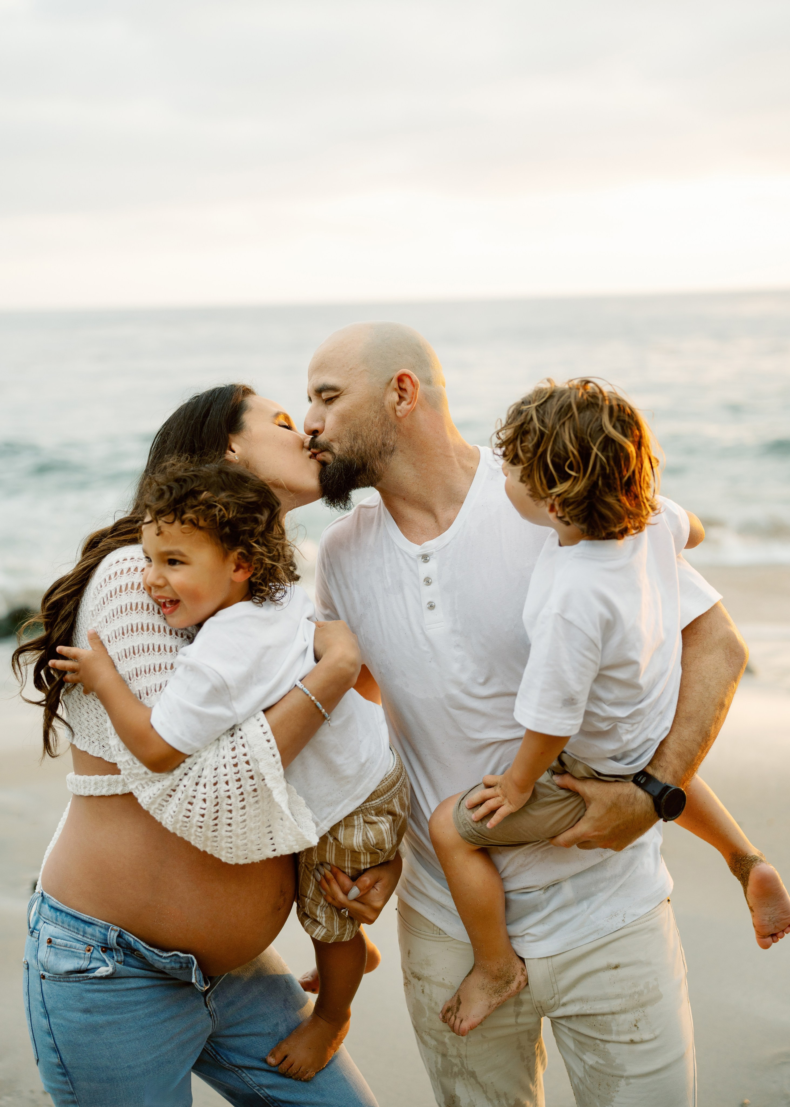 Maternity Photoshoot at Laguna Beach. Wedding Photography & Videography Team in California, Los Angeles, San Francisco, San Diego and Travel