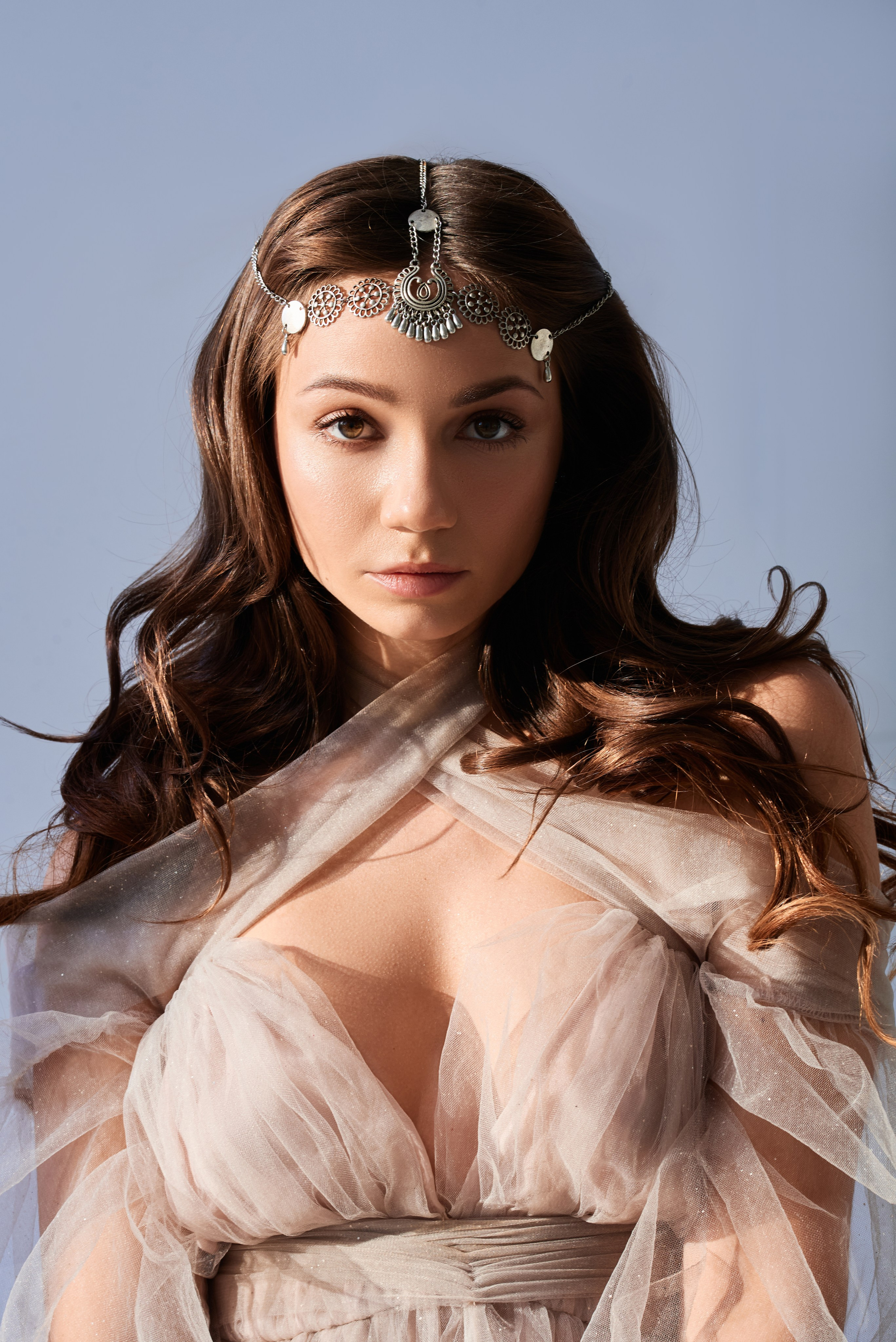 Kreatywna sesja zdjęciowa z skrzydłami i dymem dla Oriany | Fotografia artystyczna. Portrait & Fashion Photographer | Сannes, Paris, Monaco, Dubai, Kyiv — - Alisa Postnykova