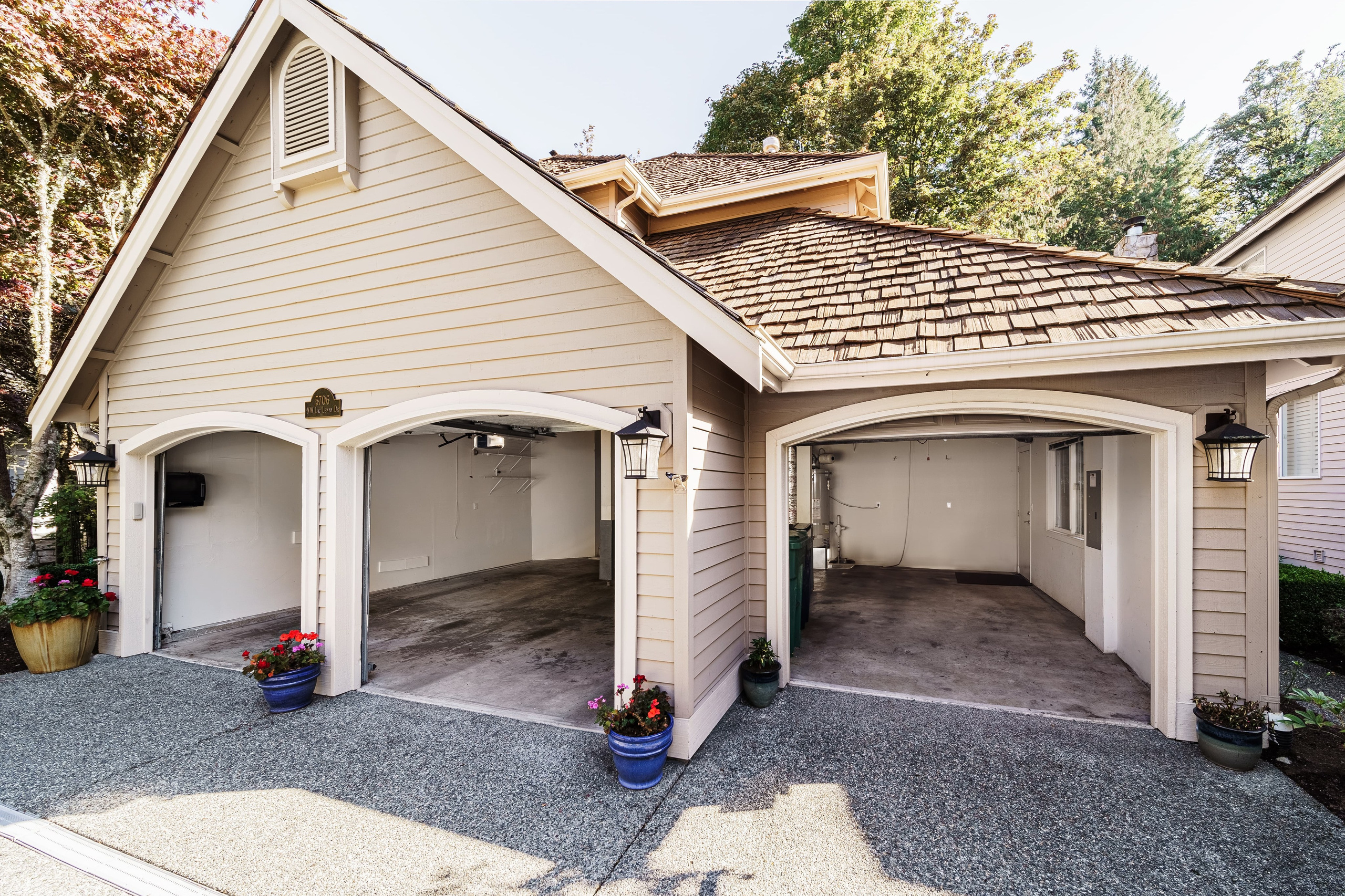 Real Estate photography. Washington state. EVAN ARISTOV WEDDING PHOTOGRAPHY — Seattle Wedding Photographer