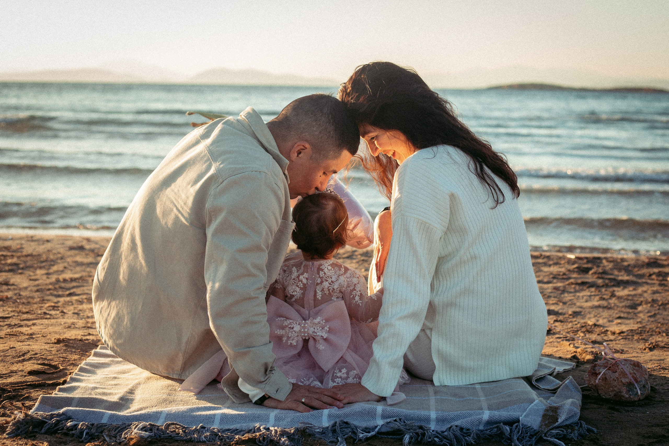 Little Beach Celebration. Family Photographer in Greece