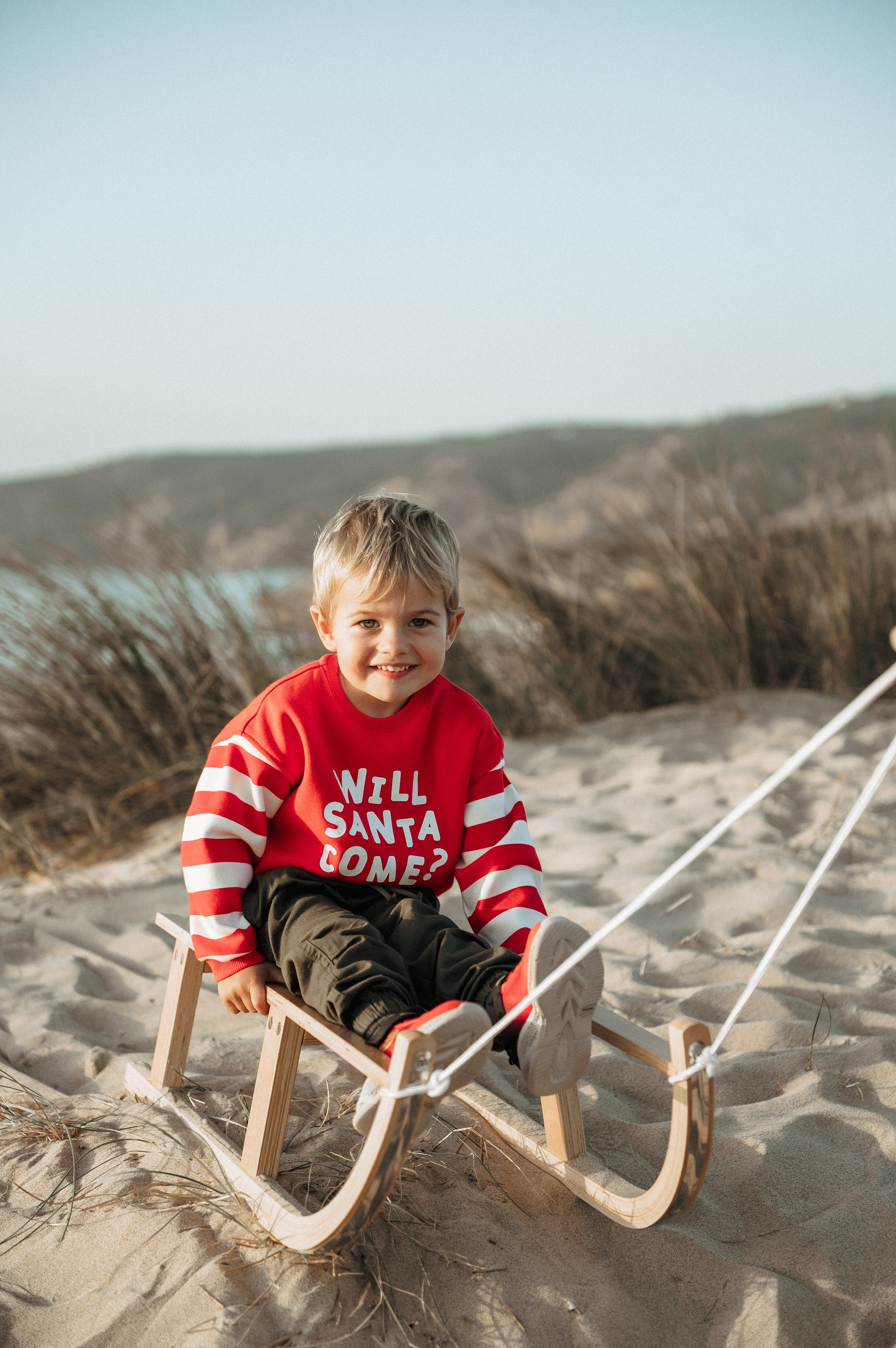 Family Christmas photoshoot on the beach in Portugal. Ваш фотограф в Лиссабоне — Анна Белова