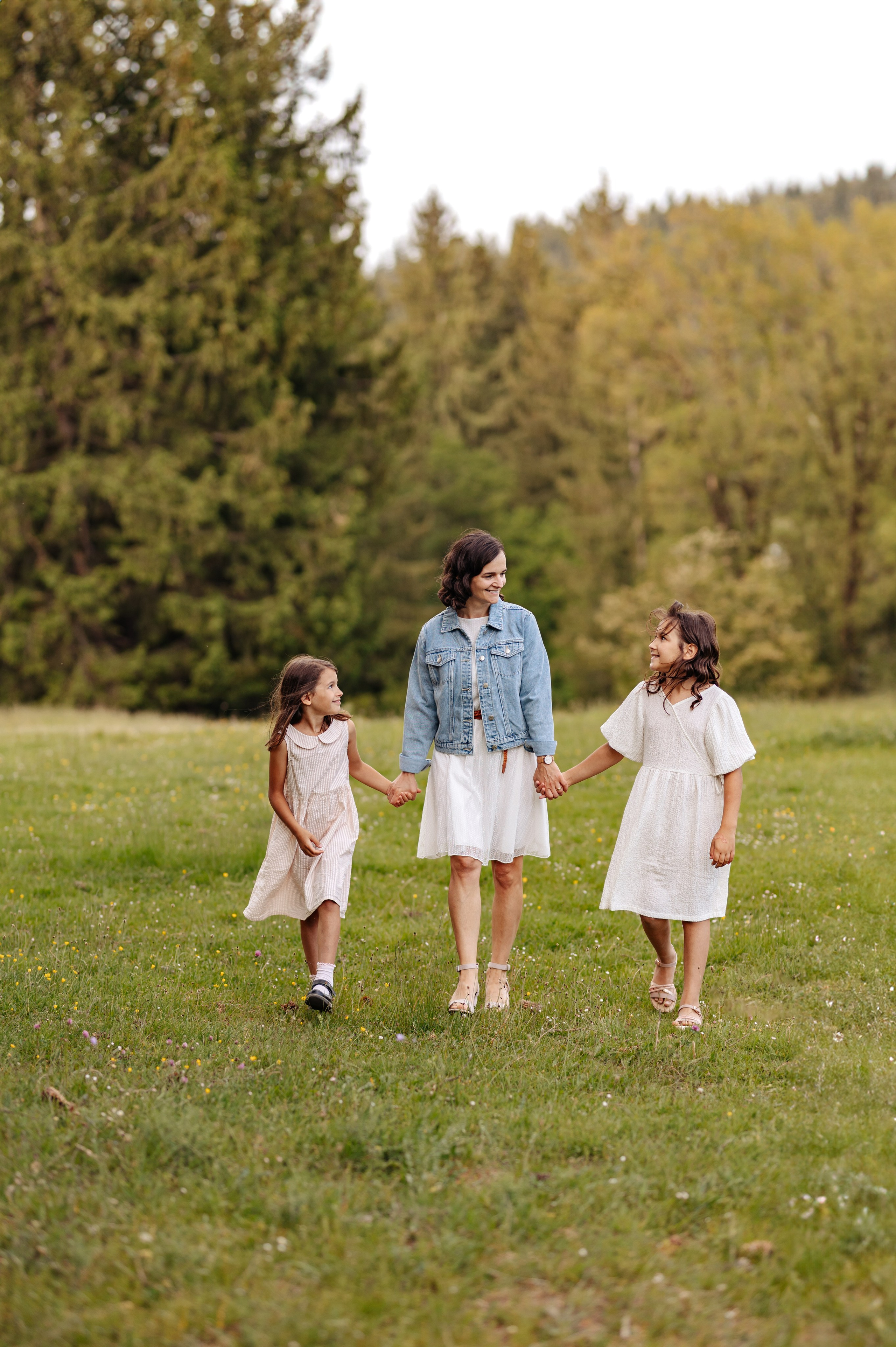 Familia Hudea. Cristina Andronache fotograf Brașov fotograf de familie fotograf de nunta Brașov
