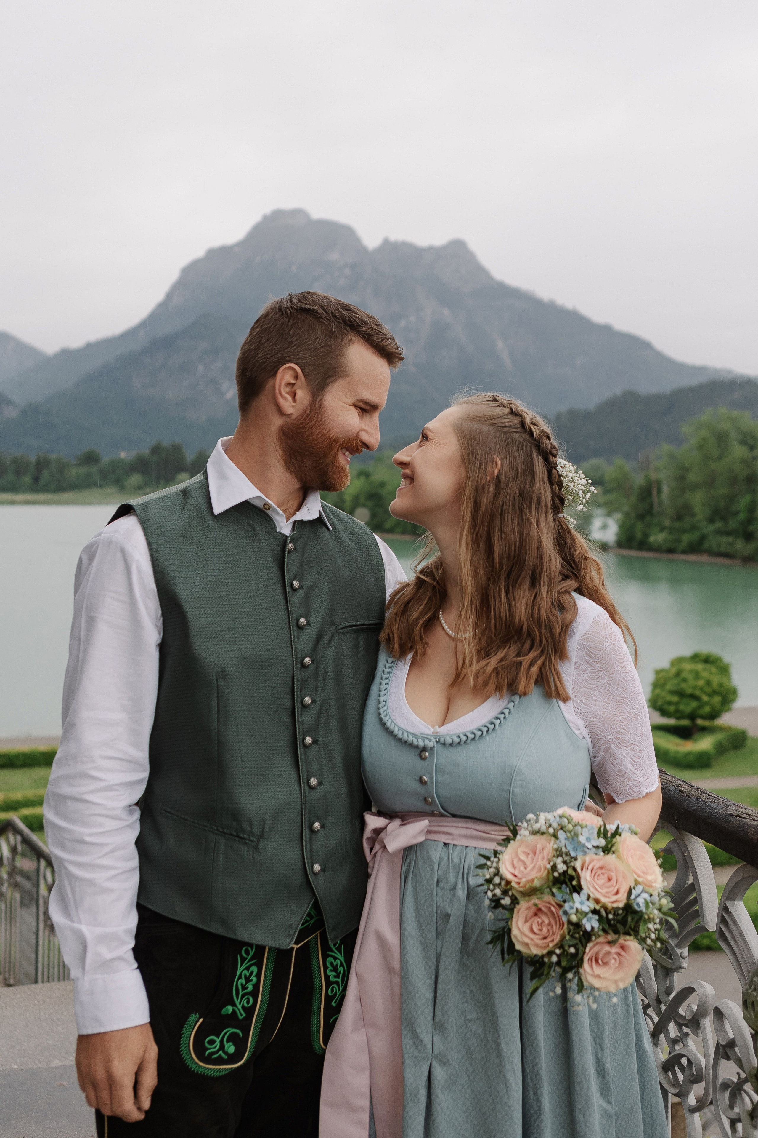 Love Story / Hochzeit. Fotografin Larysa Chepurko| Füssen| Garmisch-Partenkirchen| Weilheim| Schongau| Murnau| München | Hochzeitsfotograf Füssen | Larysa Photo