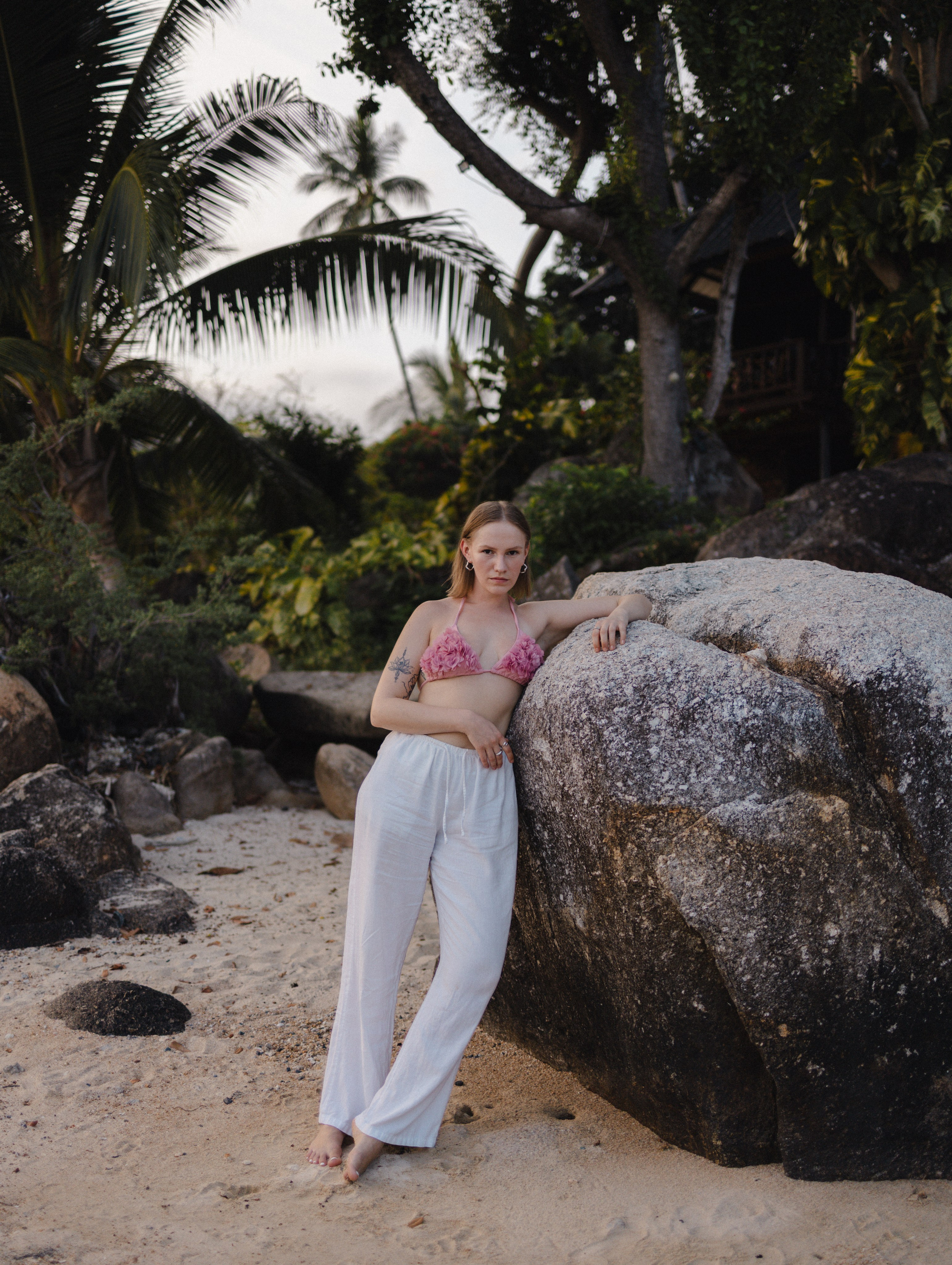WOMEN’S PHOTOSHOOT. Photographer on Koh Samui Elena