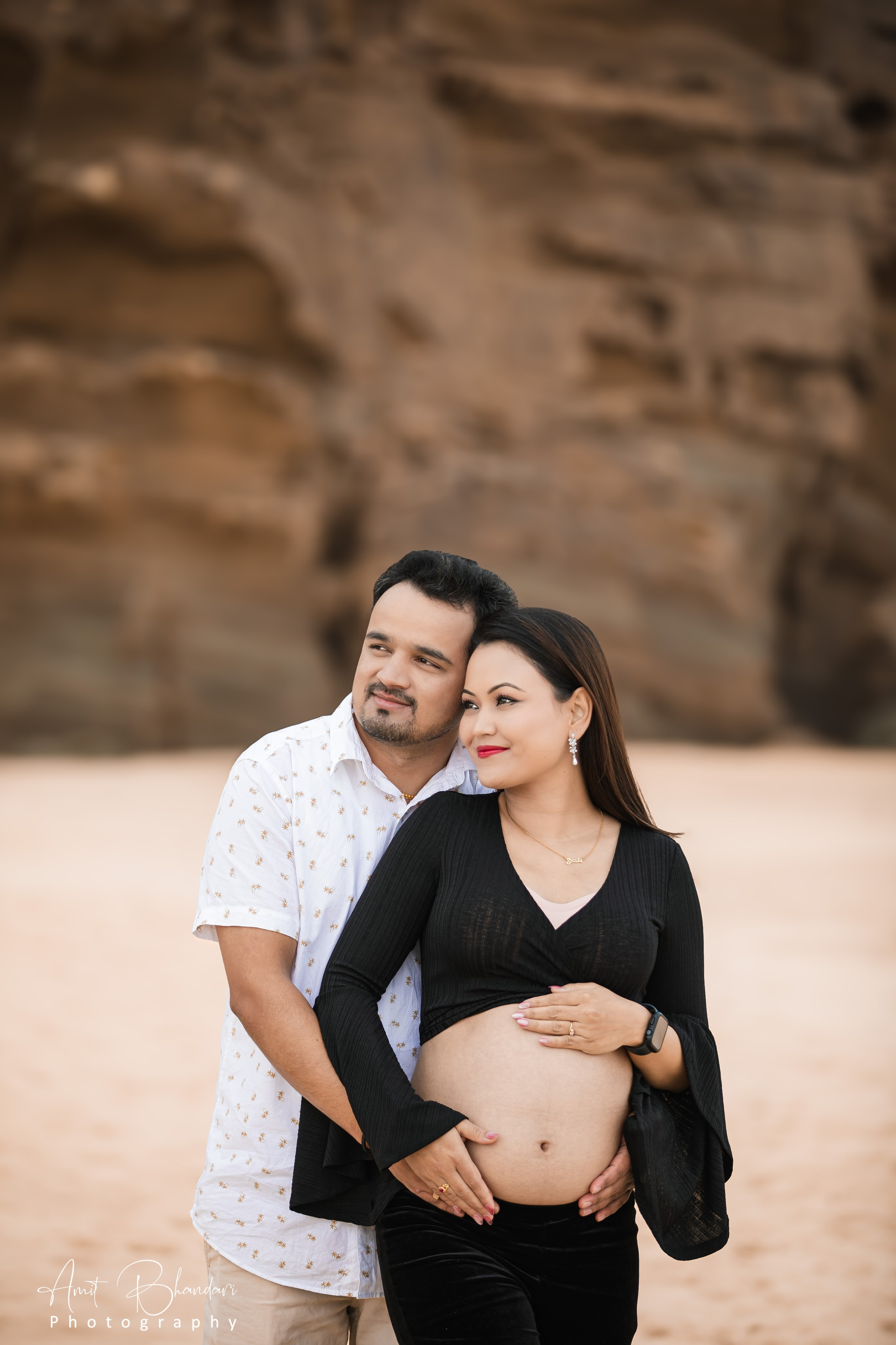 Outdoor Maternity Photoshoot. Freelance Photographer in Newcastle & Central Coast