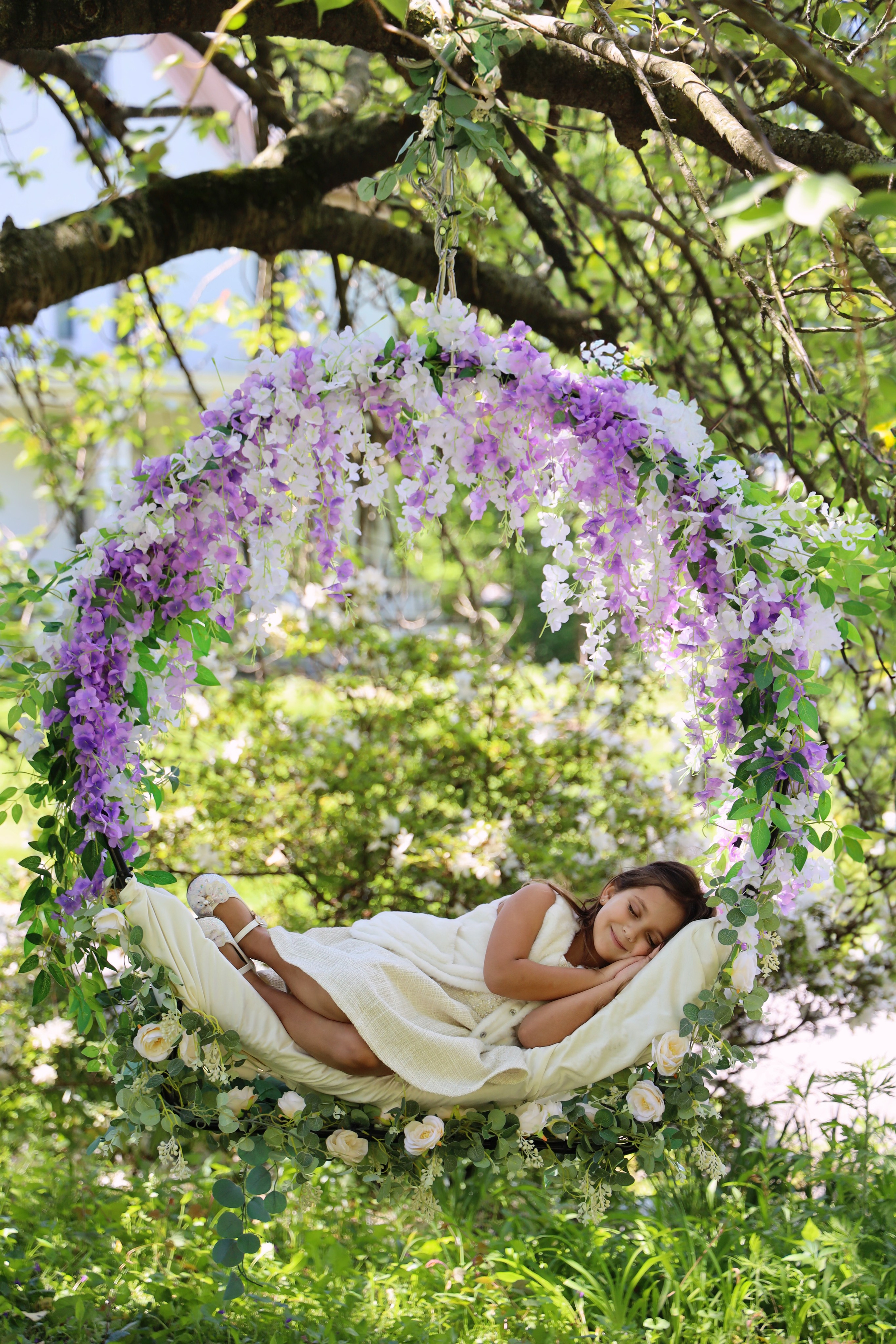 Flower Swing. Alisa Kogan Photography — Families, Love Stories & Events in New York