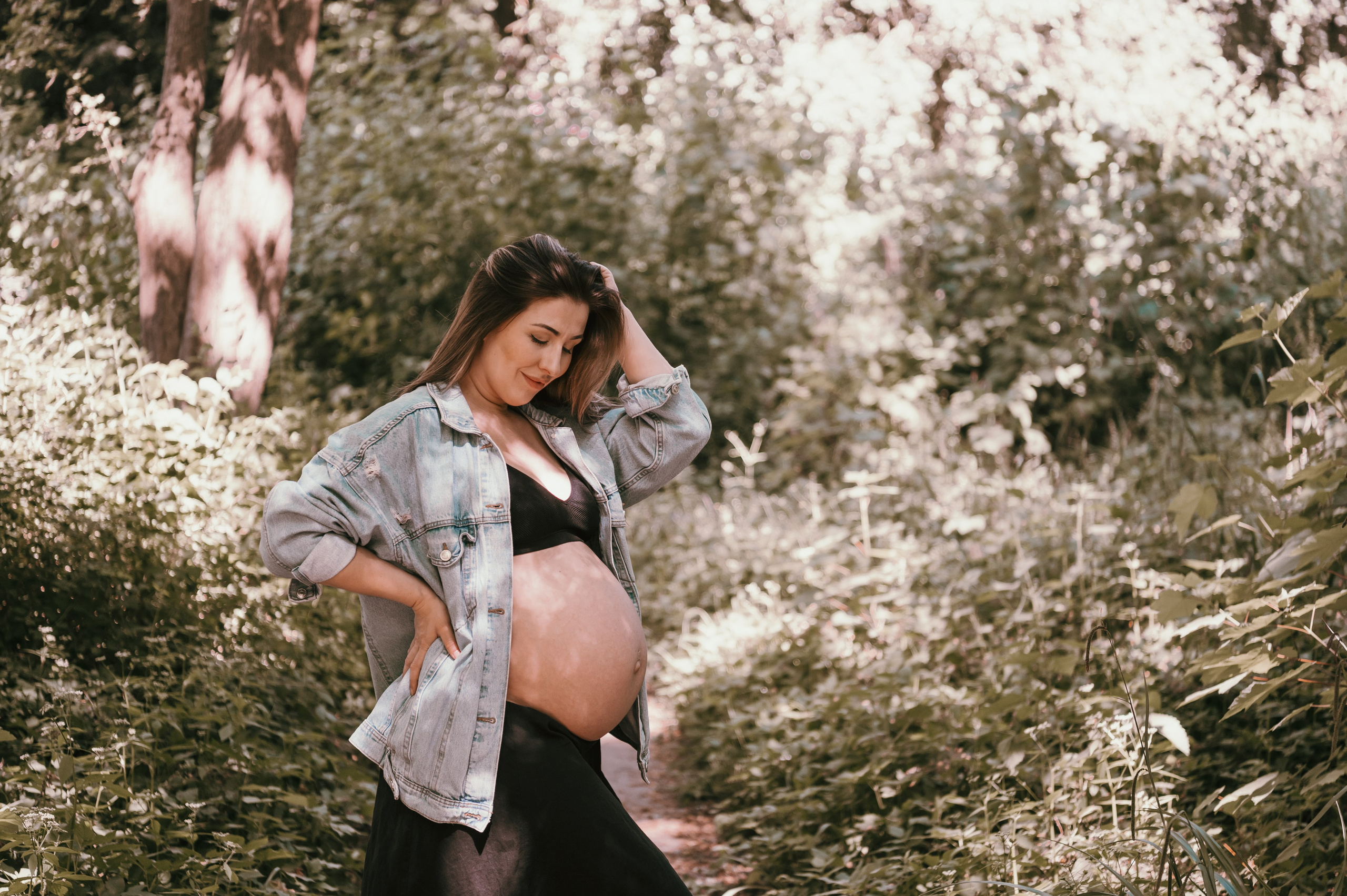 Hayley. Maternity Newborn and Family photographer Hamburg Claire Hambley