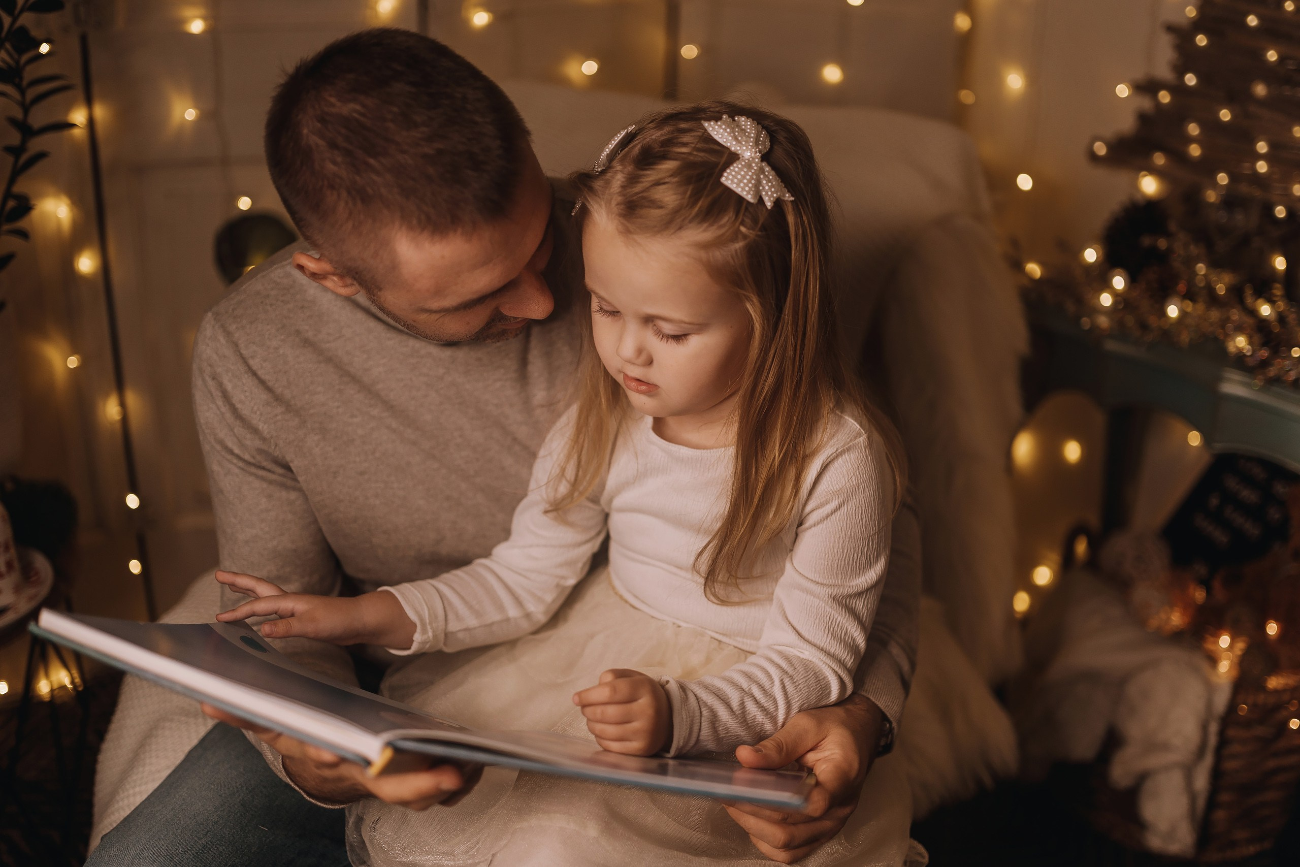 25.11.2023 Christmas Photoshoot. Wedding family event photographer in Chicago Nick Yushevich