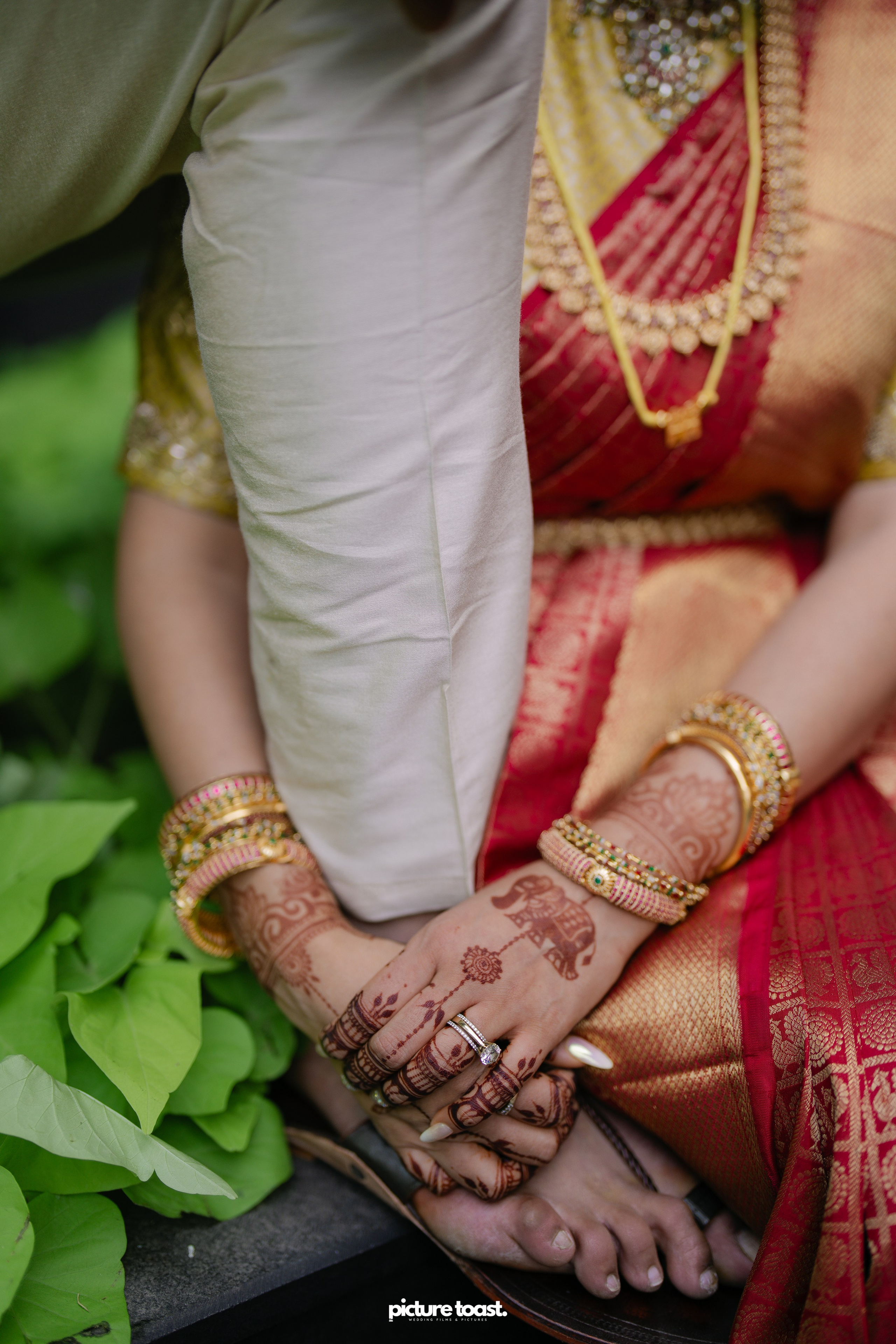 South Indian Wedding Ft. Aashna & Rajiv. Fine art Wedding Photographers in India & Canada