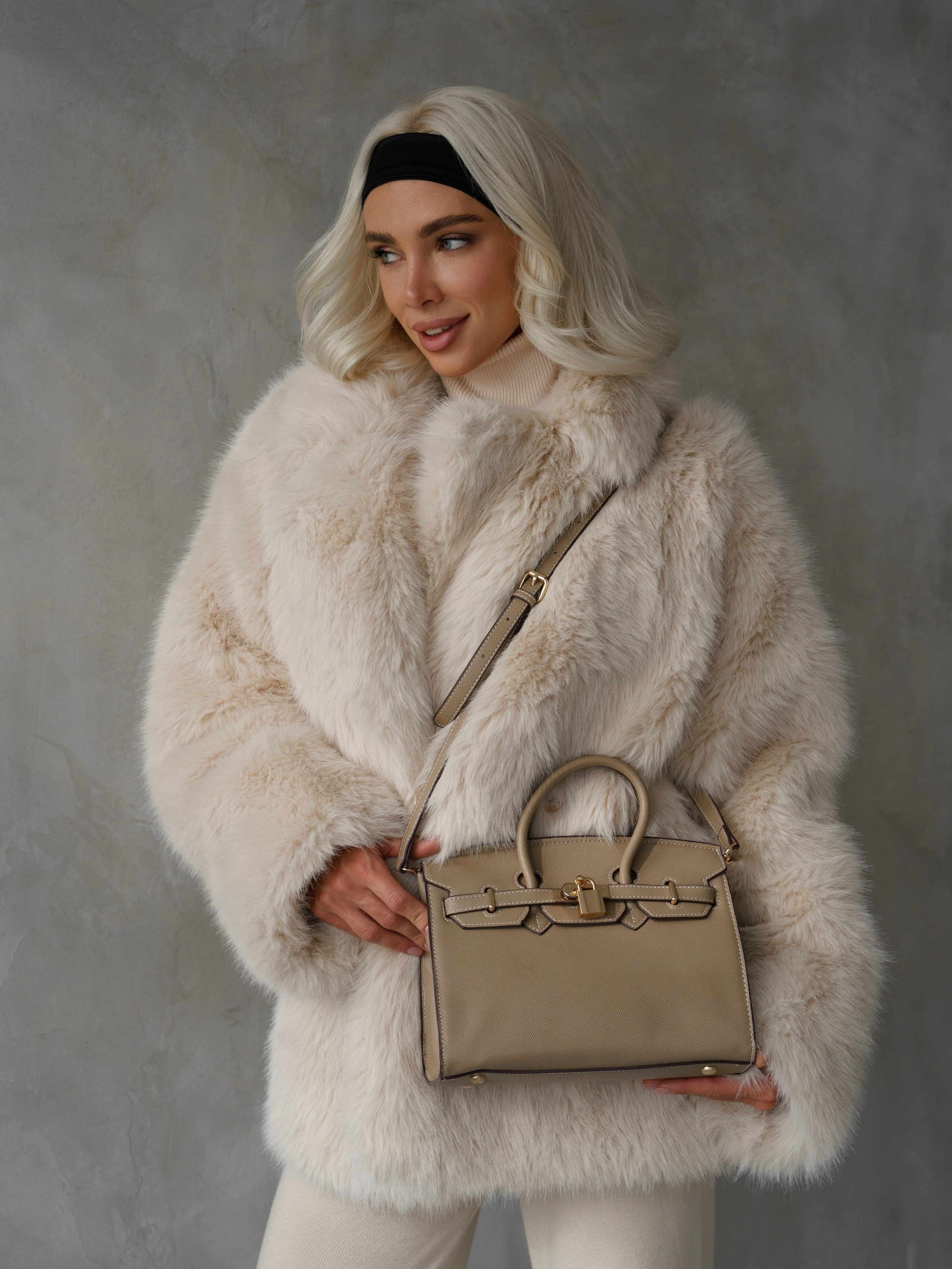 Winter lookbook WanMei. Stylist