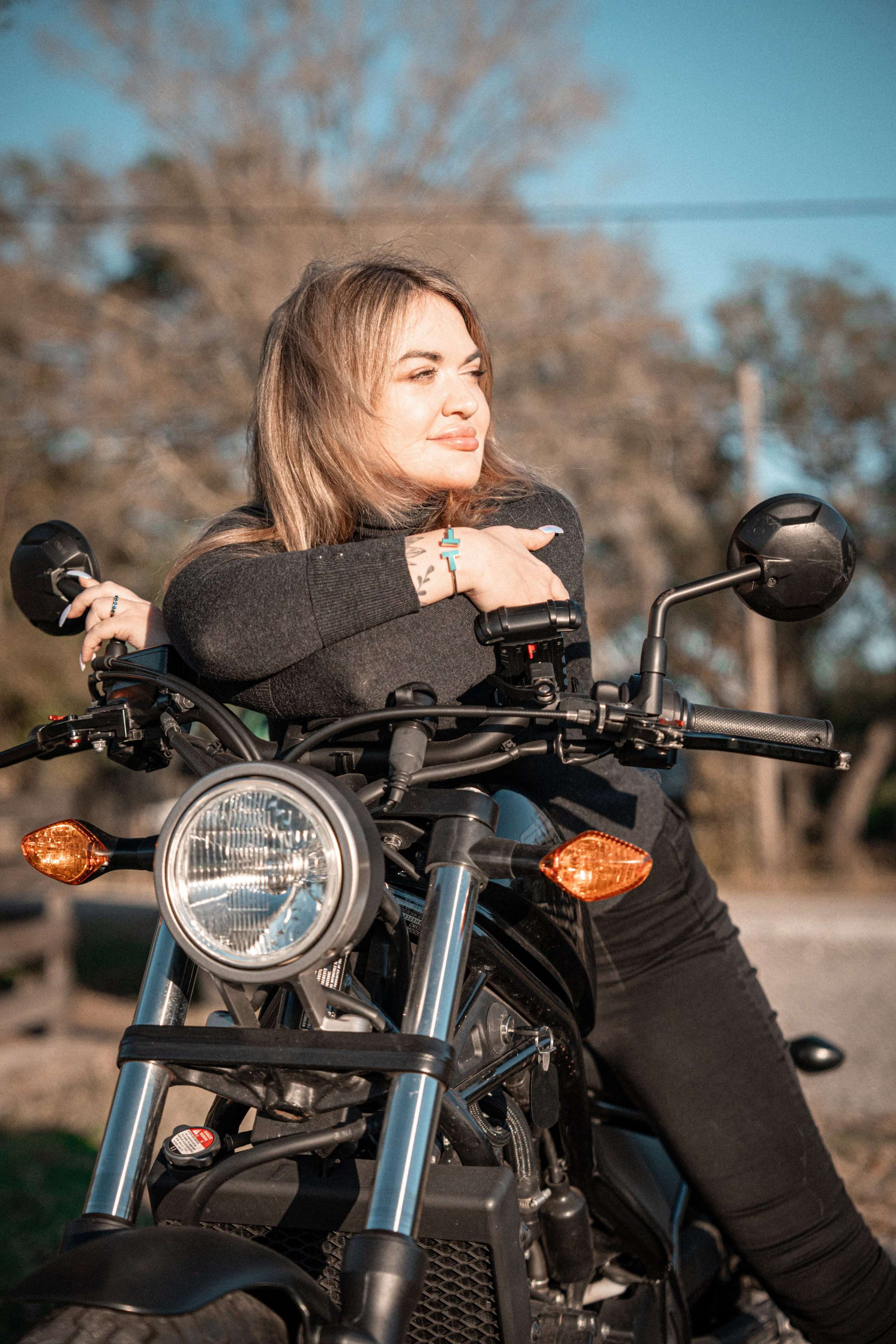 Anna on a Bike. Welcome to my video and photo world!