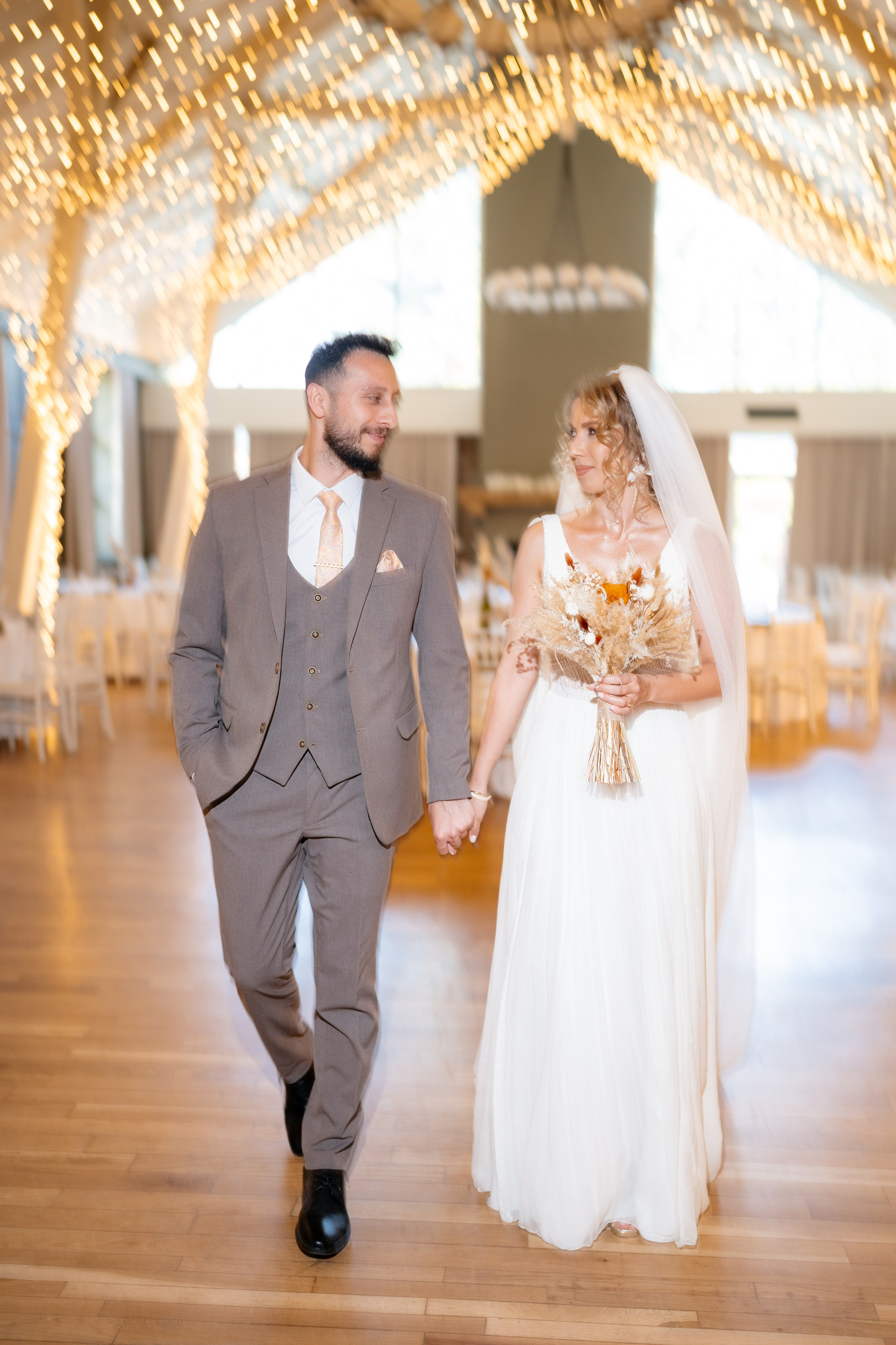 Octavia & Theo. Destination Wedding Photographer Alex Pasarelu