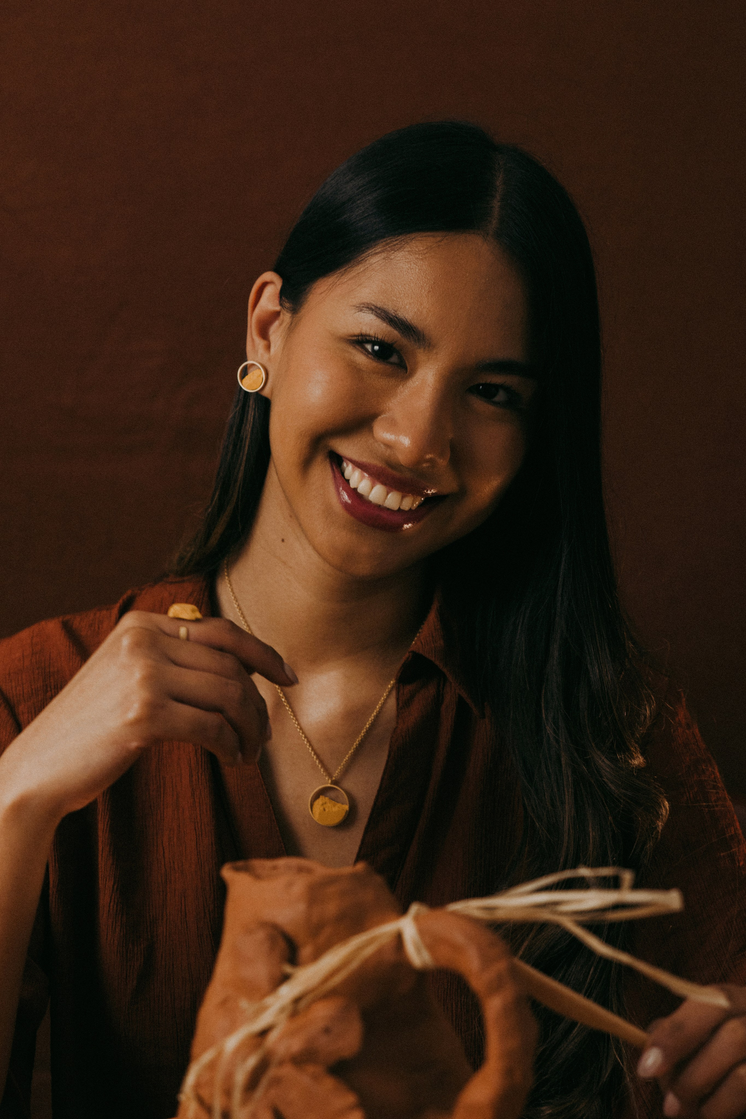 Joyería Lifestyle Barcelona: Fotografía de Marca DSNU. Creador de contenido visual en Barcelona | Dima Kit