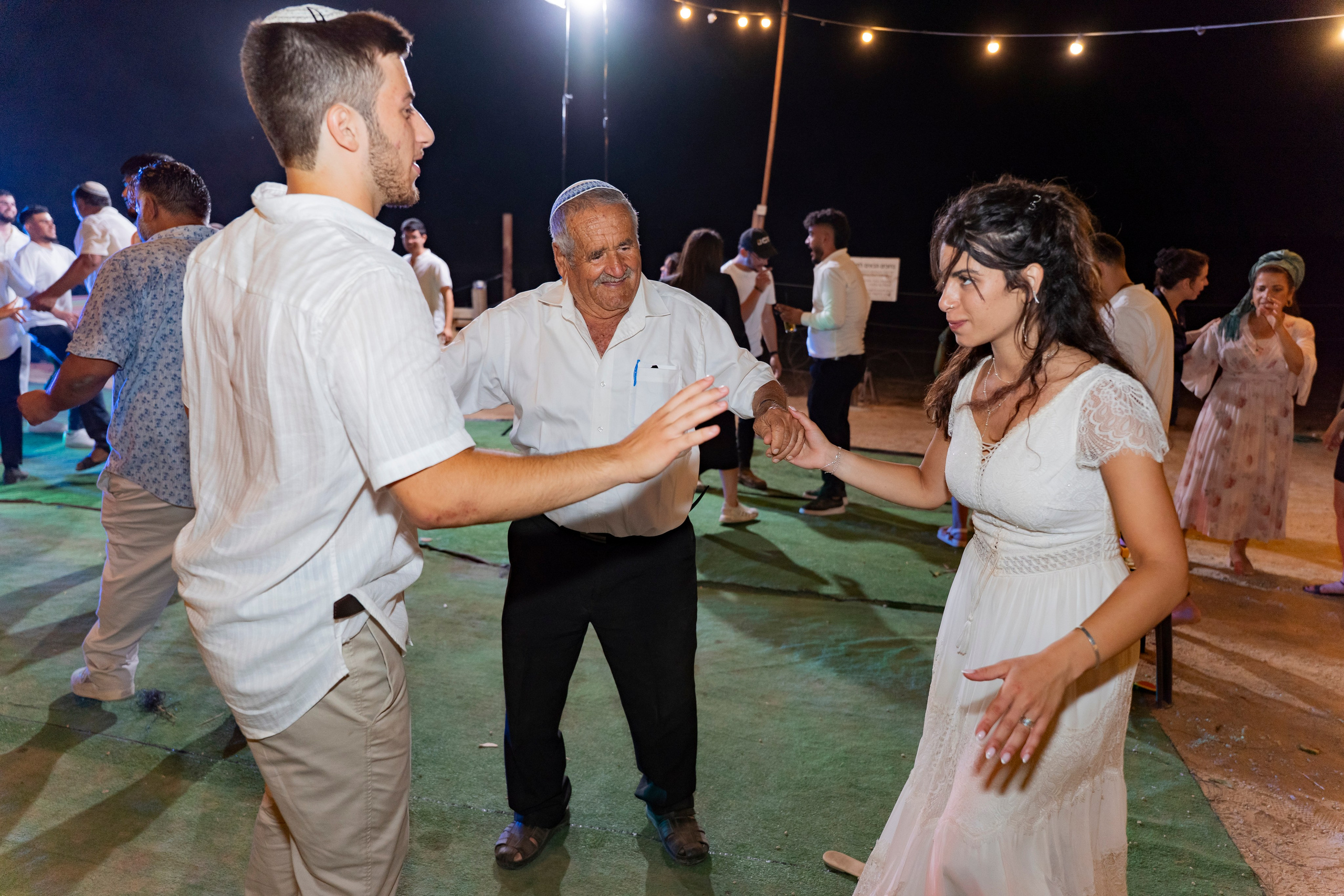 אביה ואחיה. יוסף מזרחי צילום חתונה, ברית וזוגיות. צלם מקצועי שאוהב להוציא אתכם הכי יפים ברגעים הכי מרגשים