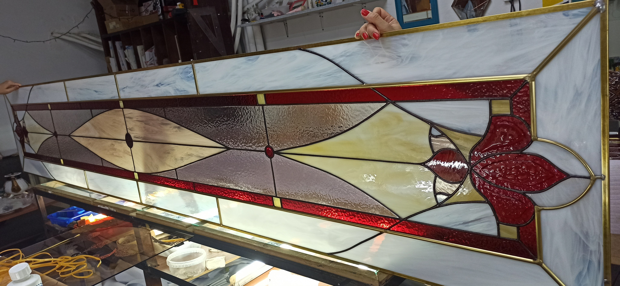 La Vitrage UAE. Professional Artist, teacher of art, Artistic Photographer In Dubai (U