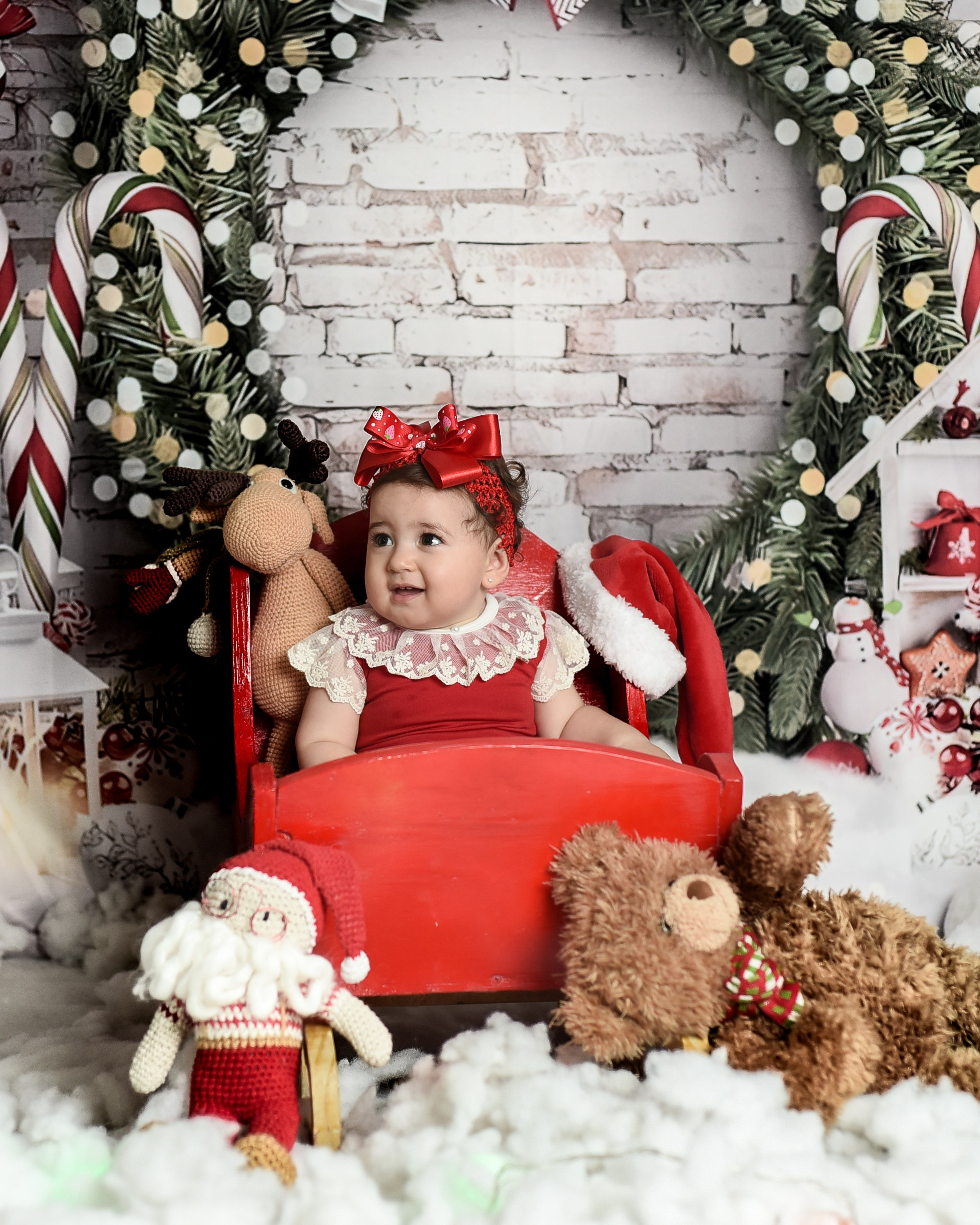 Sesión 1er año de Rebeca. Temática: Frutillita + Mini Sesión Navideña. Fotografo de casamiento en misiones y fotógrafo de familia  Posadas