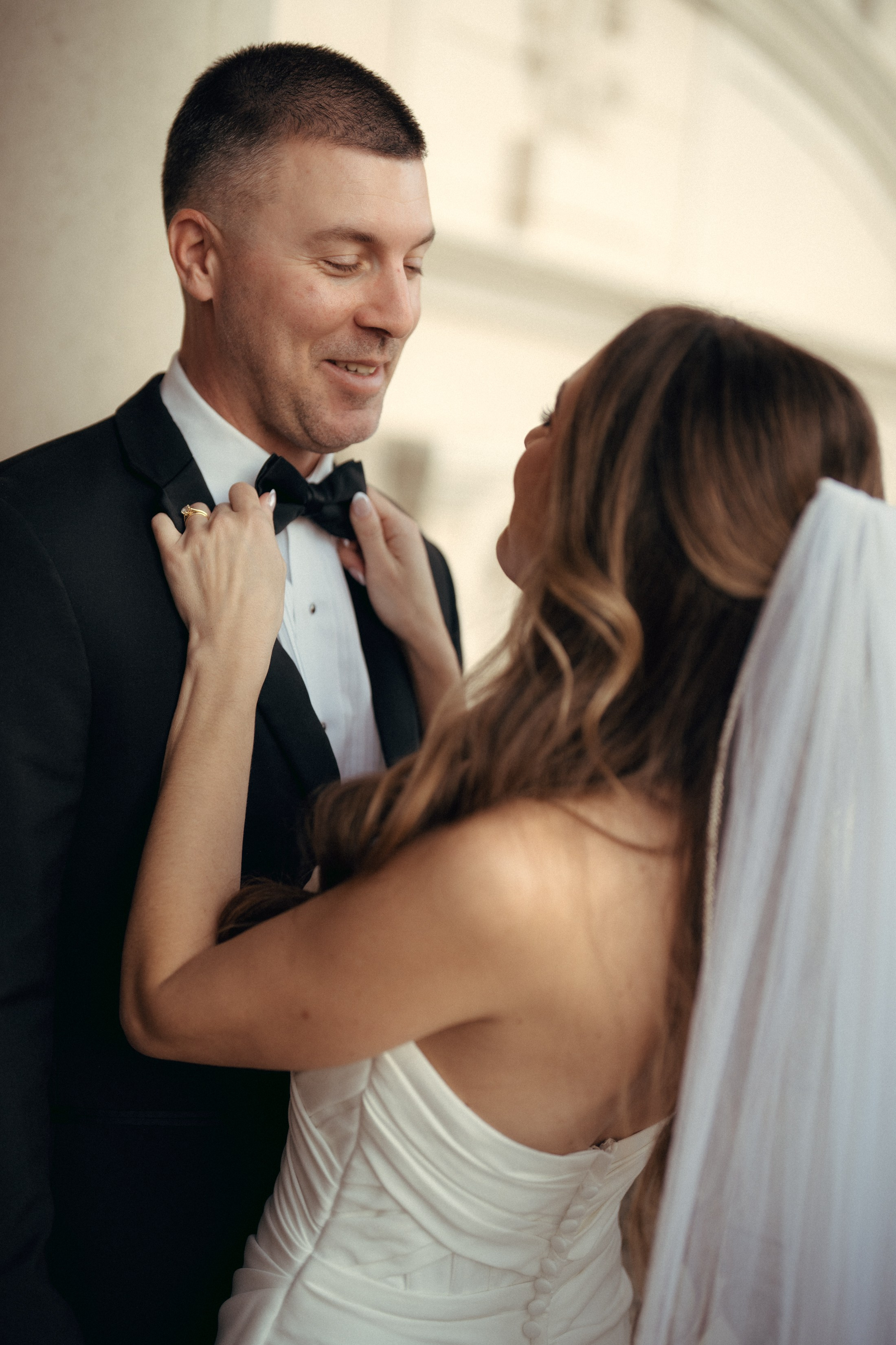 L&C. Wedding & elopement photographer Viktoriya Kravtsov. Las Vegas