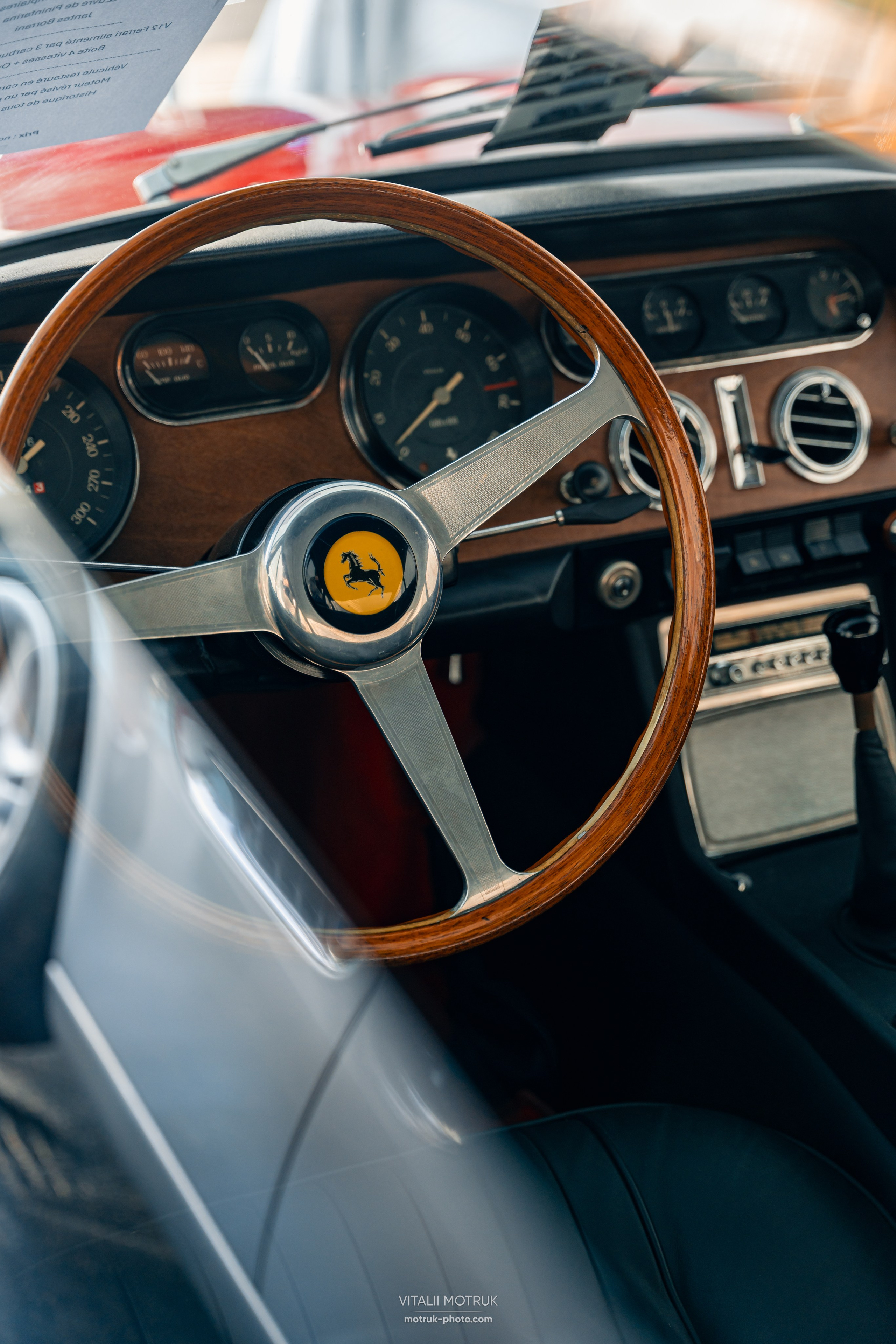 Legends de Nice. Photographe de voitures à Paris — Vitalii Motruk