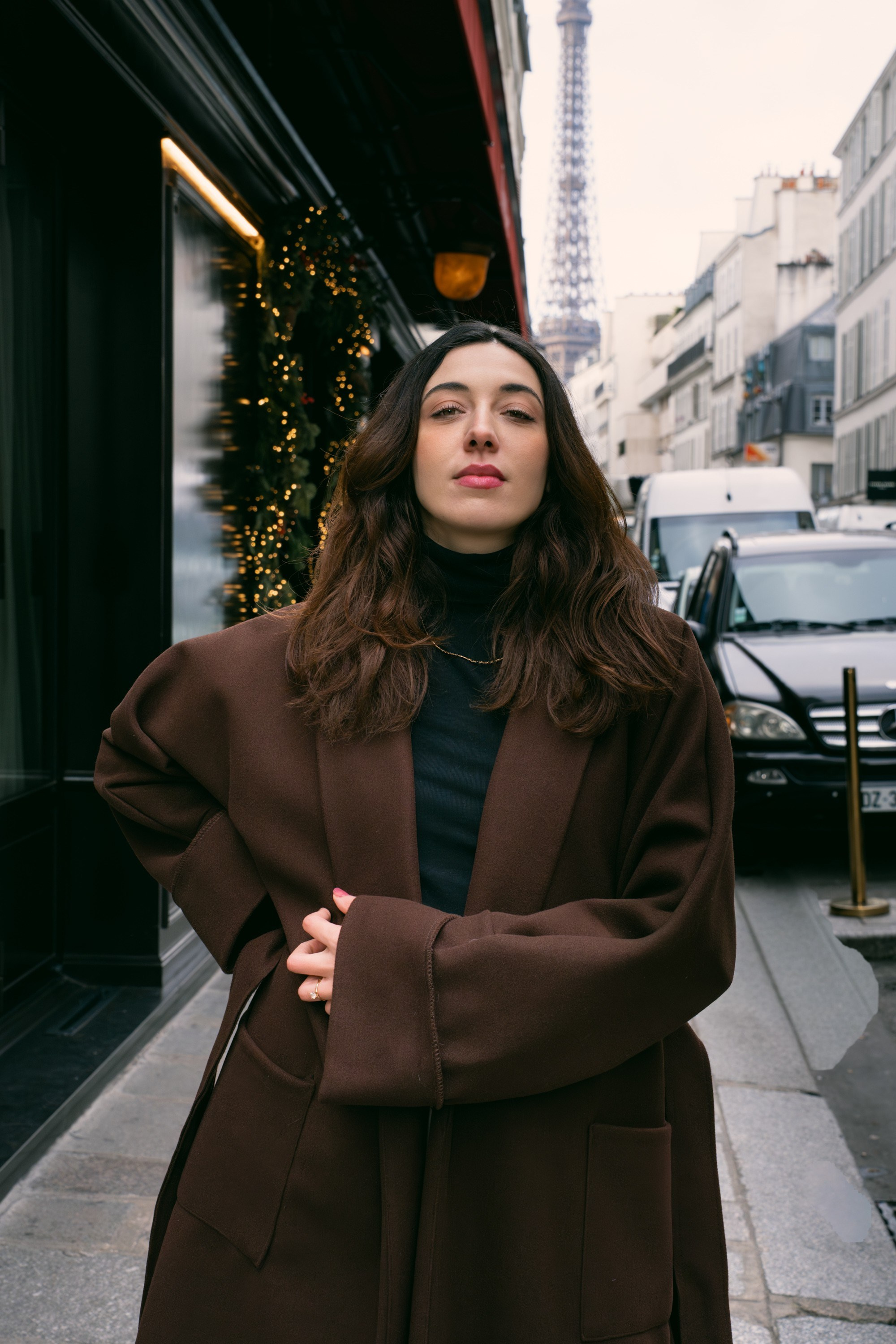 Solo Portrait session: Eiffel Tower. Paris Photographer & Videographer