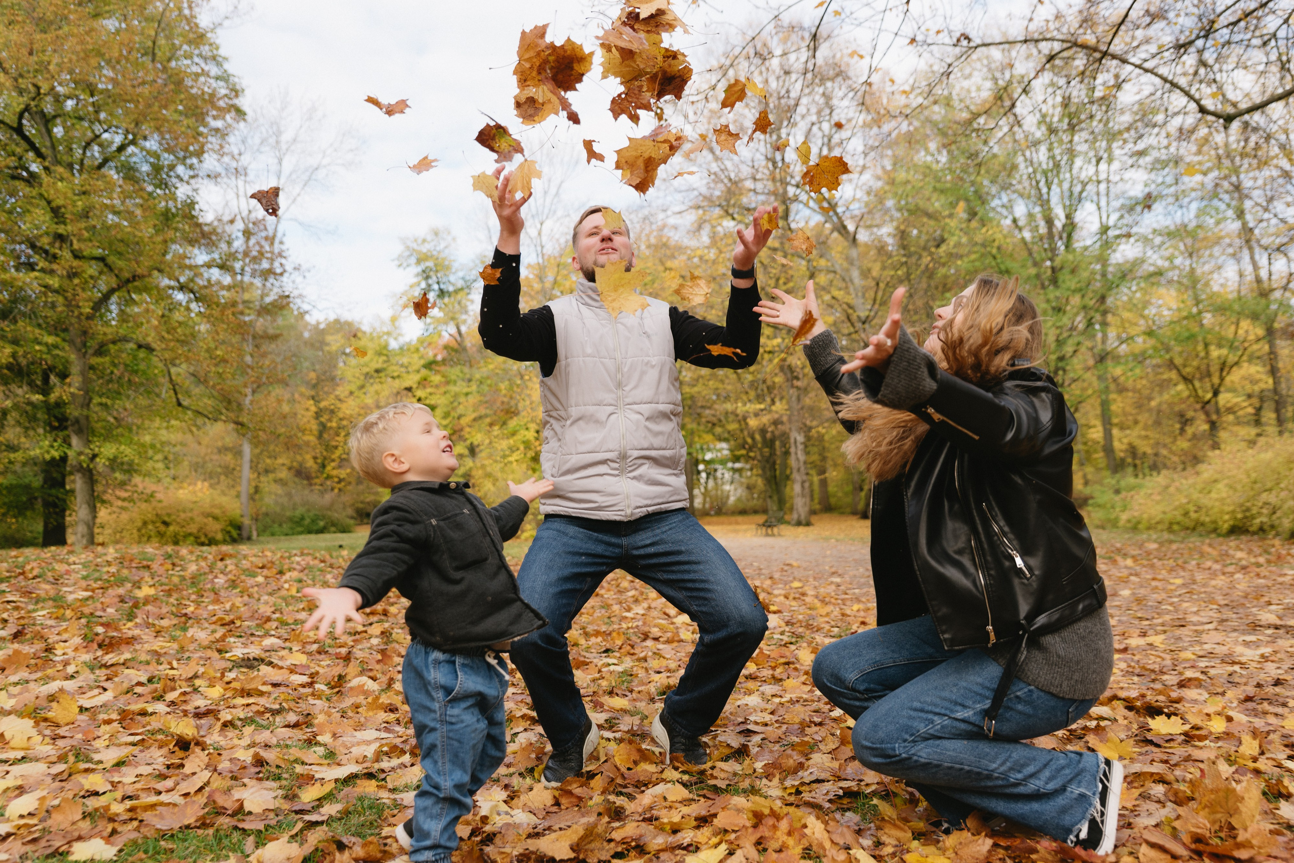 Sesja rodzinna Hanna, Vlad & Matvei. Eugene Save – Fotograf Ślubny i Rodzinny | Warszawa i Cała Polska