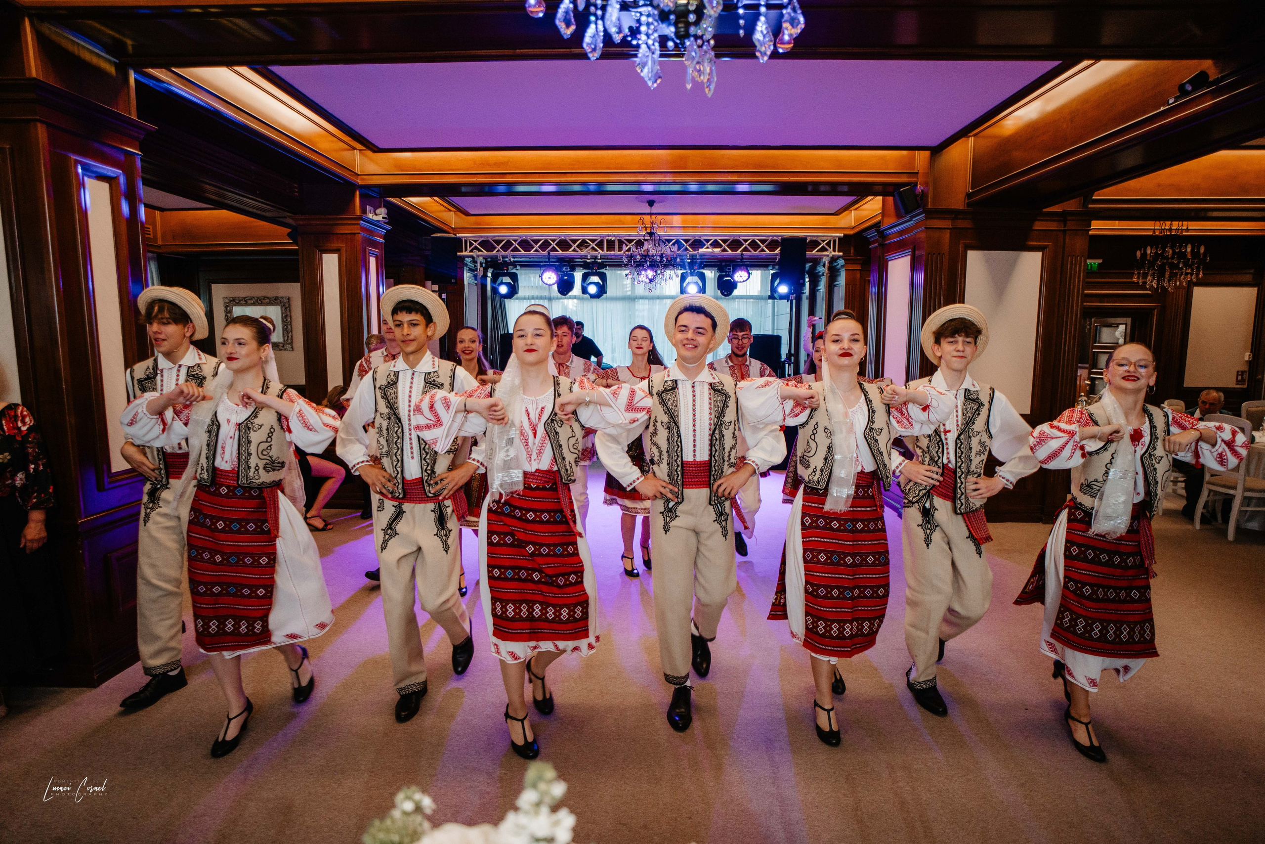 Adina & Alexandru – Nuntă elegantă în Roman. Fotograf de nuntă, corporate, botezuri, majorate și aniversări Roman, Lucaci Cornel