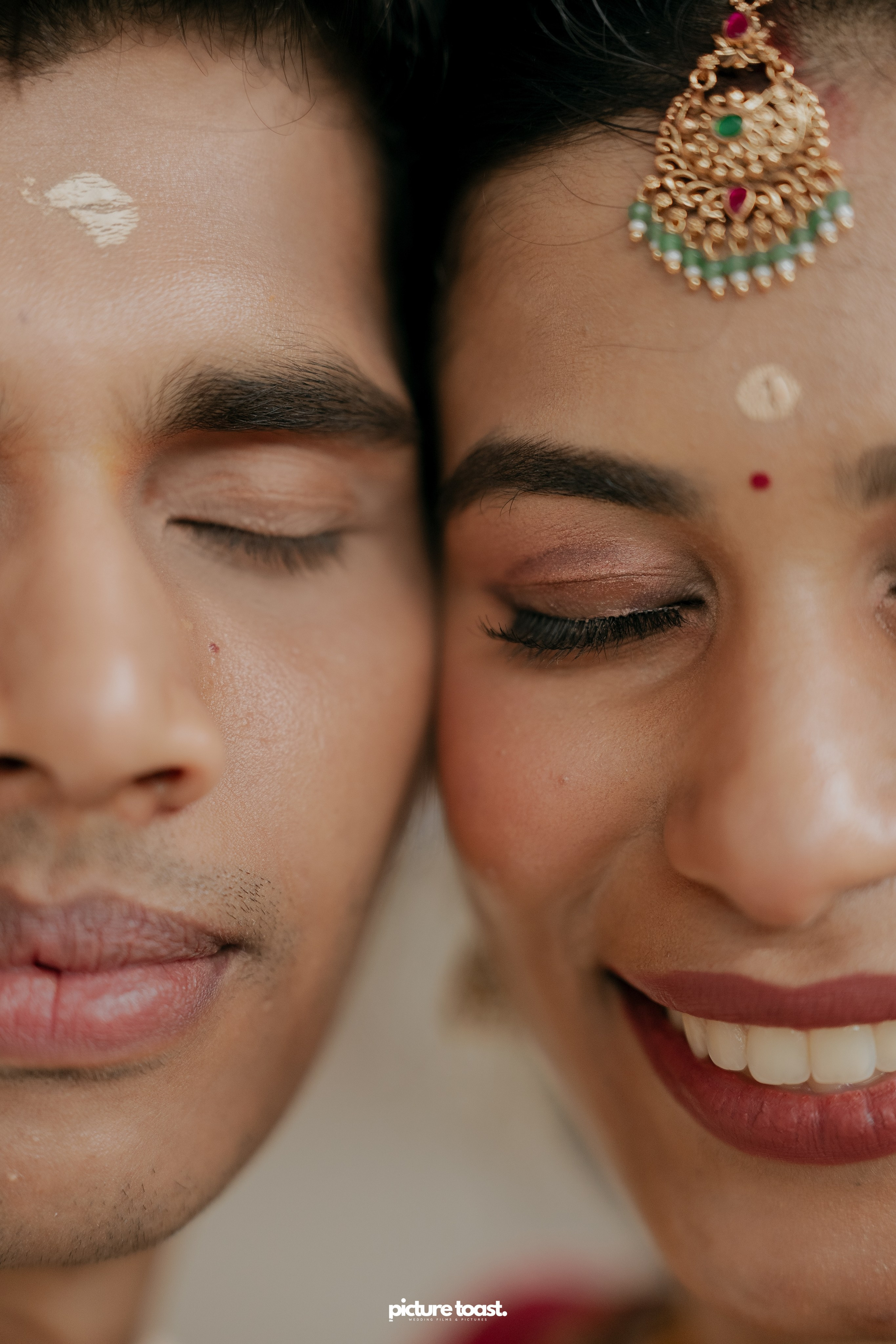 Guruvayur Wedding Ft. Athira & Abilash. Fine art Wedding Photographers in India & Canada