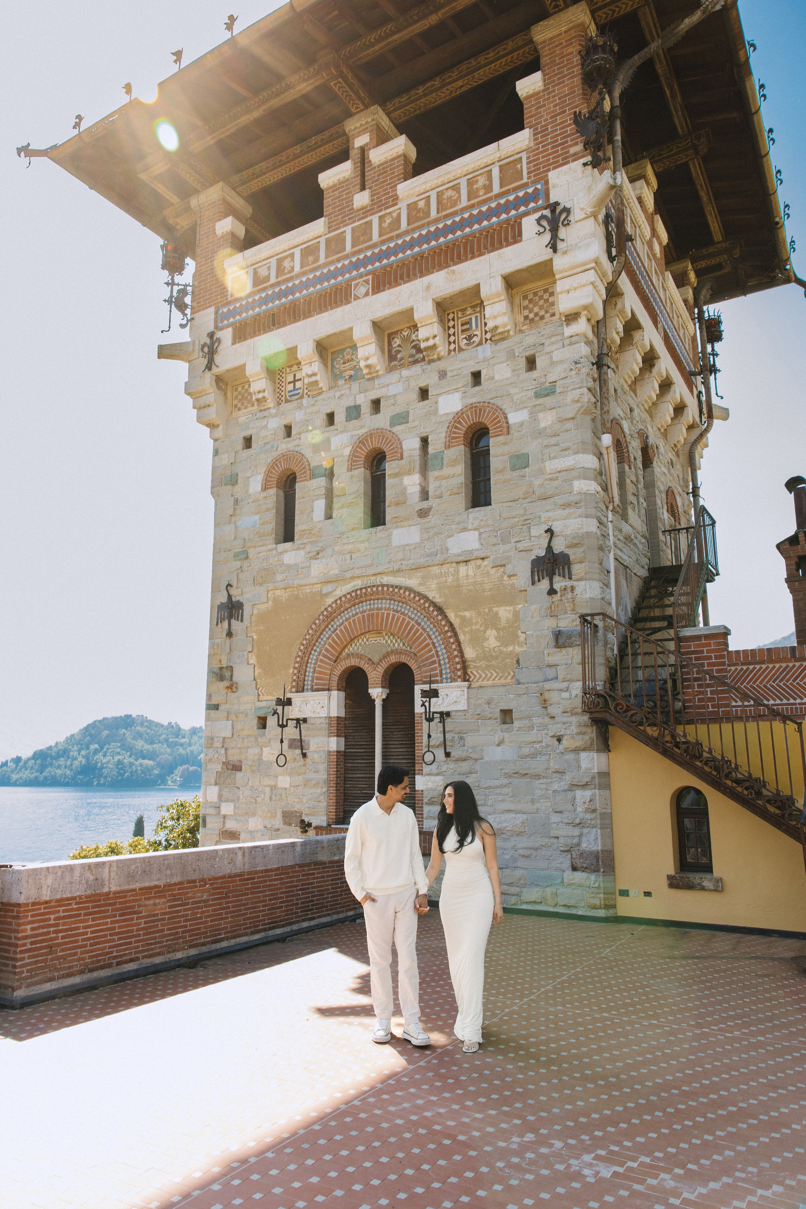 Vish & Kajal. Wedding photographer in Italy