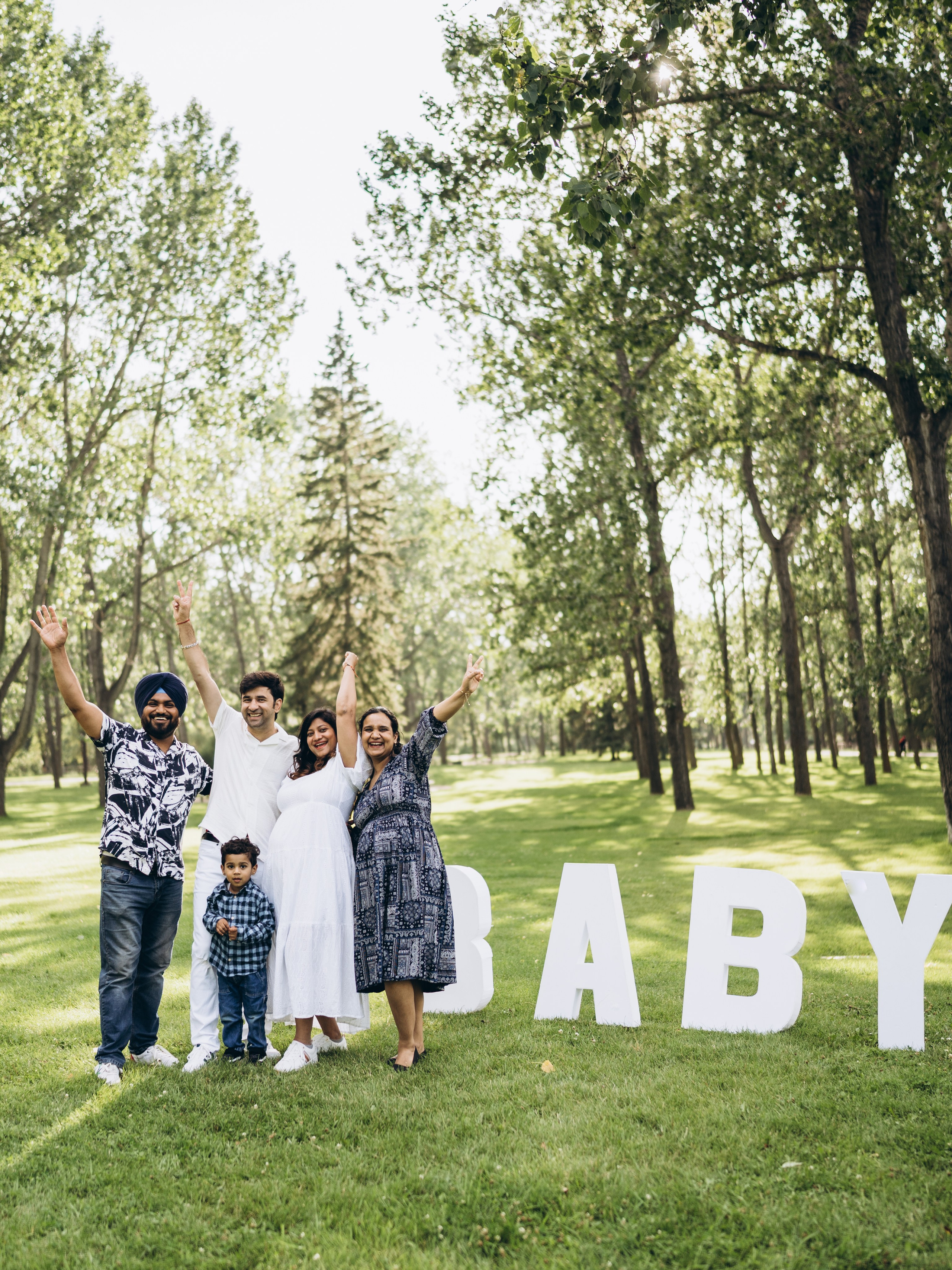 Gender reveal. Calgary Wedding & Lifestyle Photographer — Yevhen Polishchuk