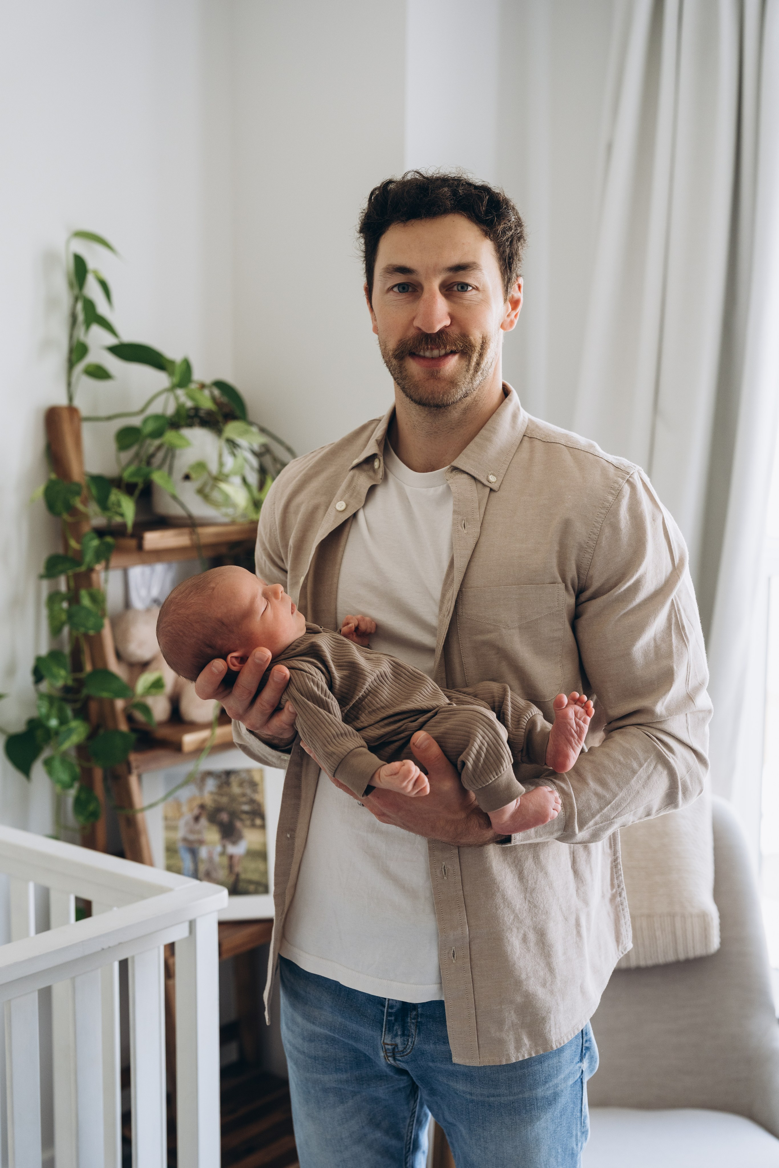 Jess & Fam #2. Calgary Wedding & Lifestyle Photographer — Yevhen Polishchuk
