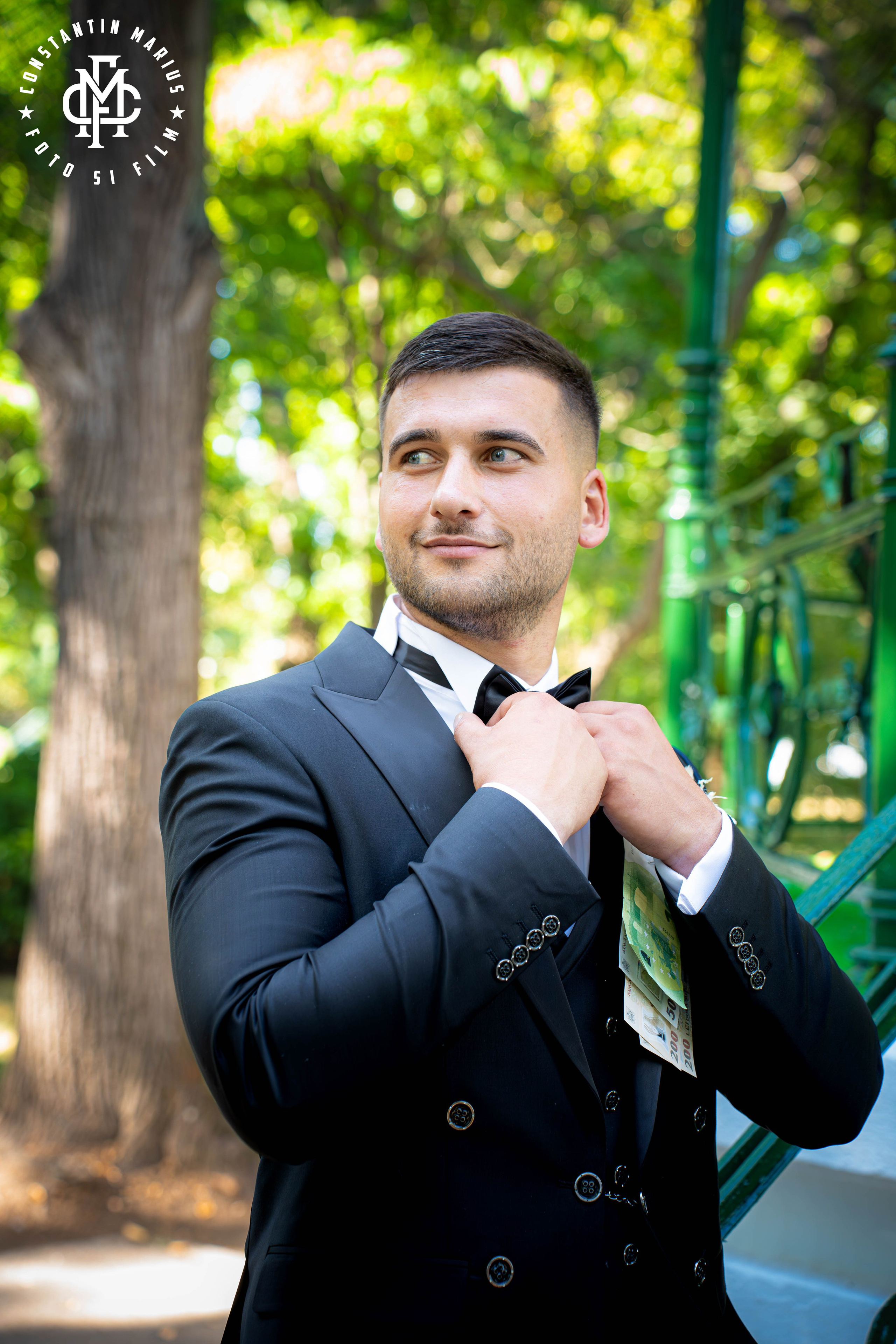 WEDDING PHOTOGRAPHY. DESPRE NOI