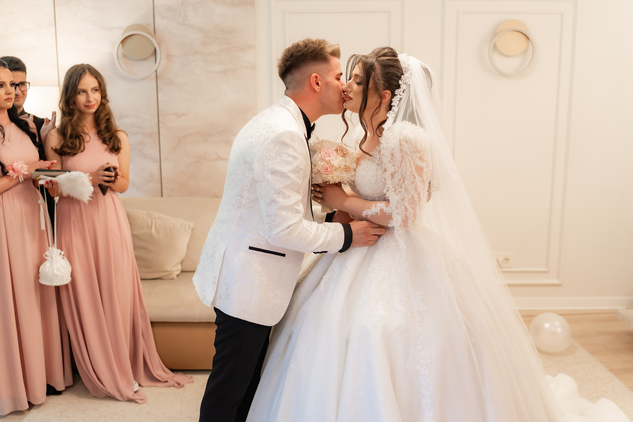Nunta in mijloc de vara - Anne Marie & Cristian. Fotografi de nunta in Bucuresti, Iulia si Stefan Ovidiu