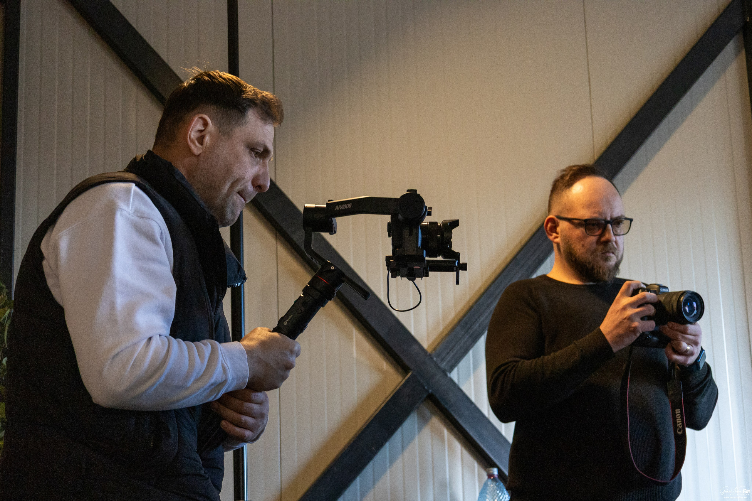 Căutarea. Gabriel Nistor Art-Studios - Fotografo / Videografo Iasi