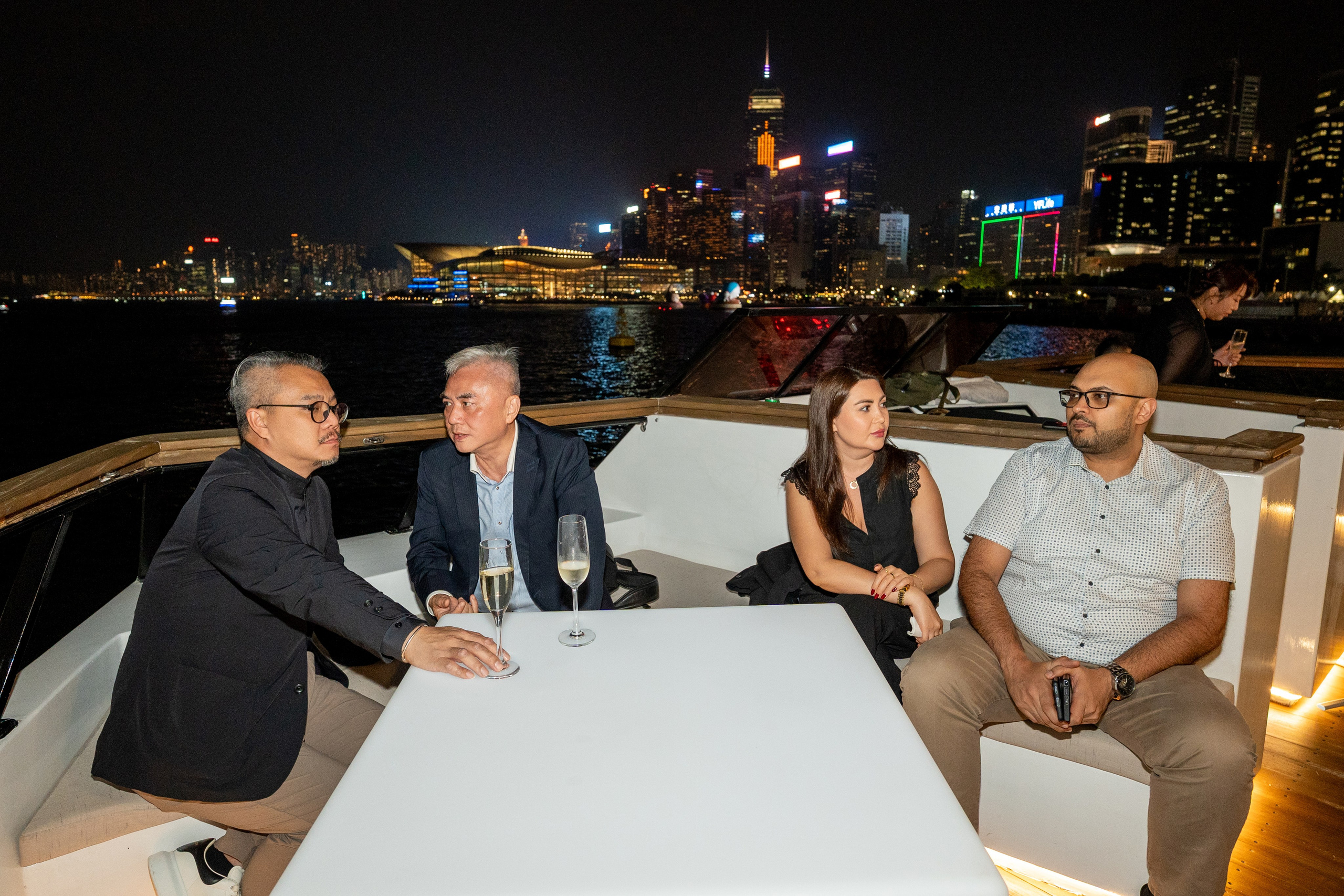 BE2PRIME. PHOTOGRAPHER IN HONG KONG (WEDDING, FASHION, FAMILY, EVENTS)