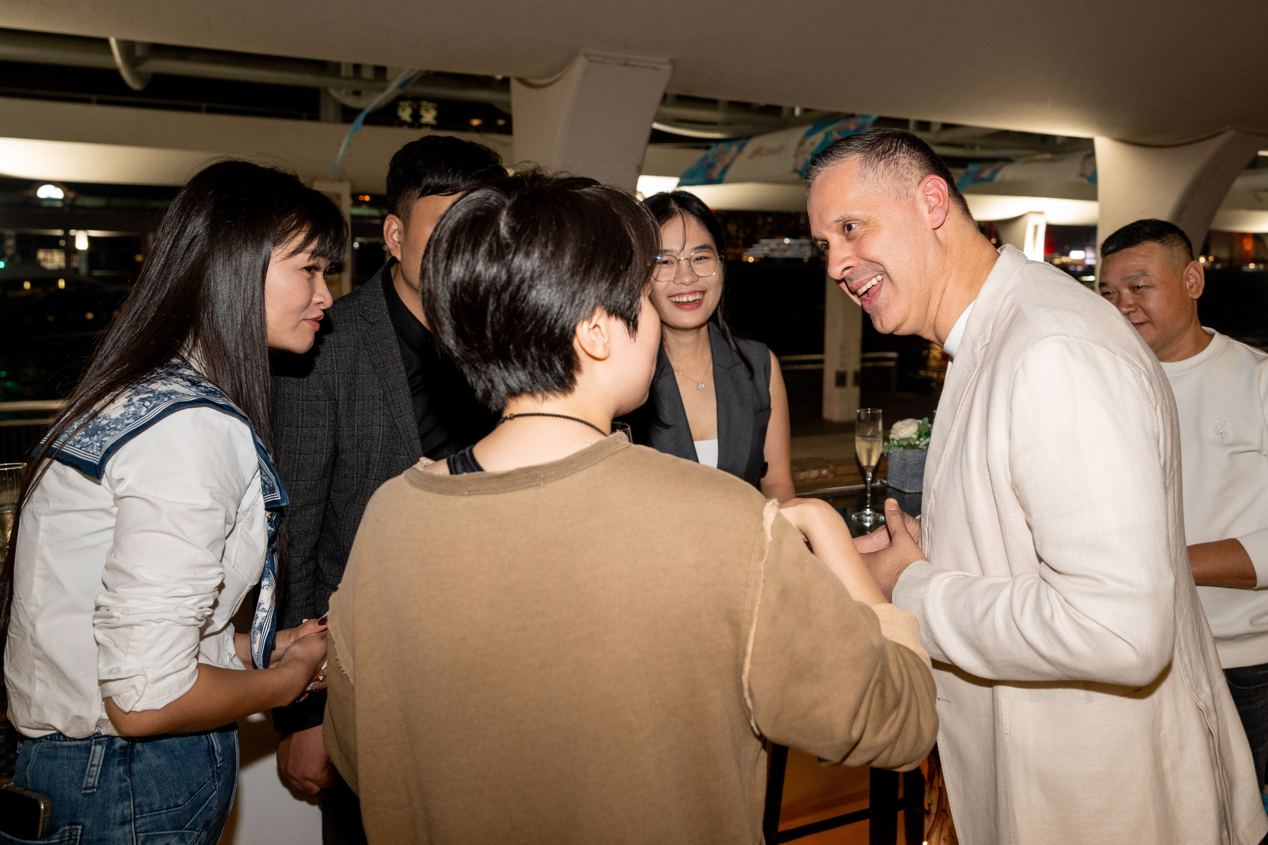 BE2PRIME. PHOTOGRAPHER IN HONG KONG (WEDDING, FASHION, FAMILY, EVENTS)